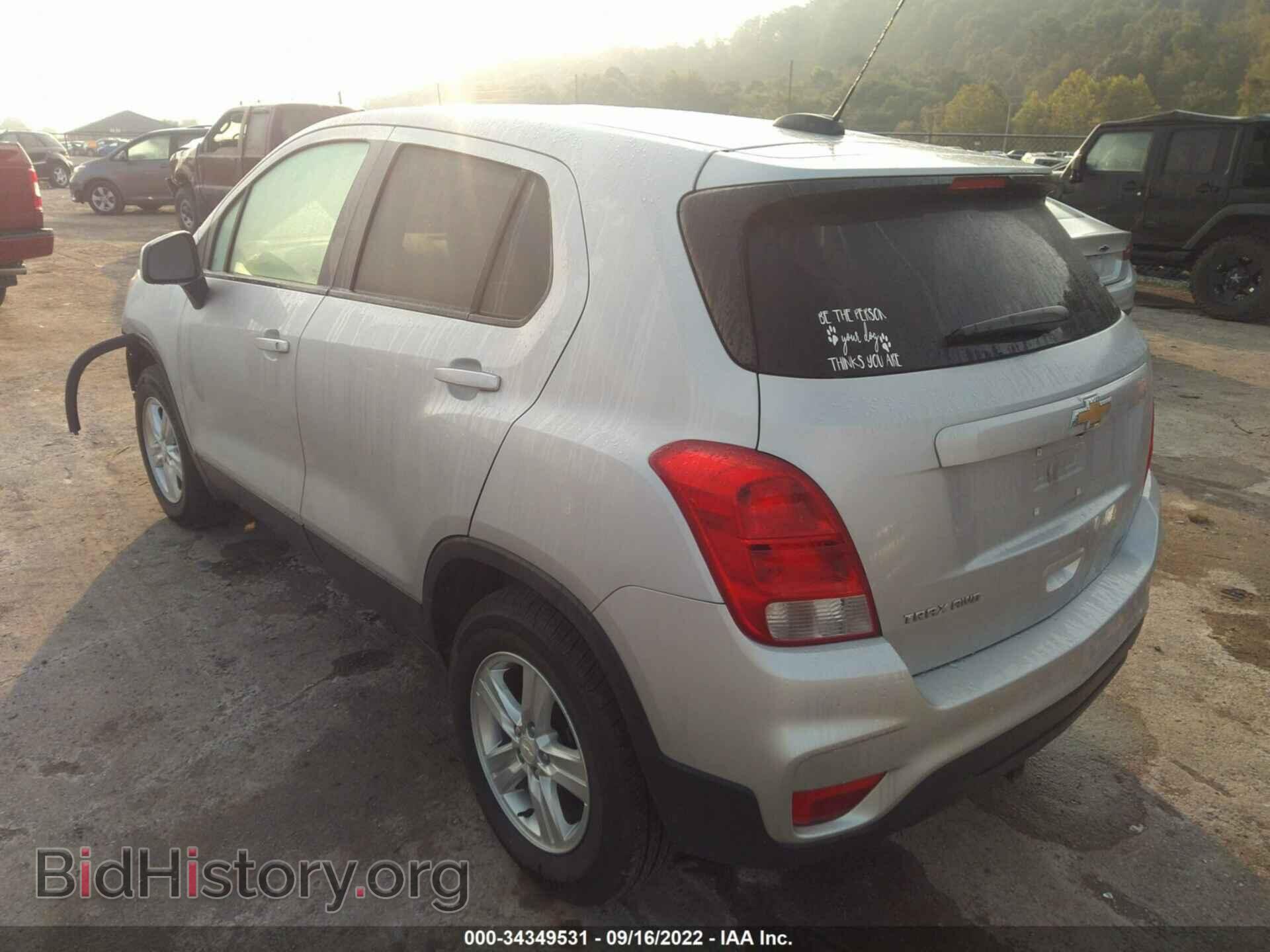 2019 CHEVROLET TRAX - VIN: 3GNCJNSB0KL355253 - Фото 3