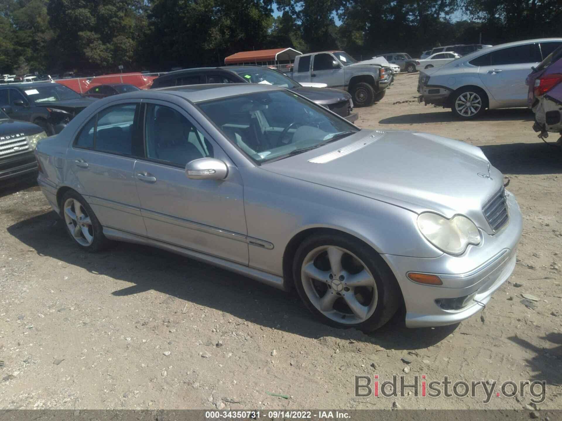 Photo WDBRF52H36A870624 - MERCEDES-BENZ C-CLASS 2006