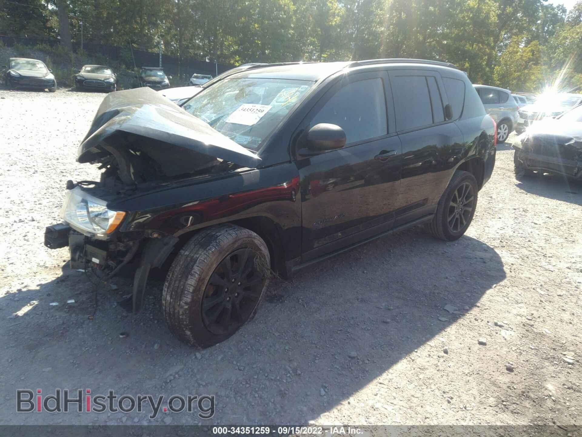 2012 JEEP COMPASS - VIN: 1C4NJCEB1CD686559 - Photo 2