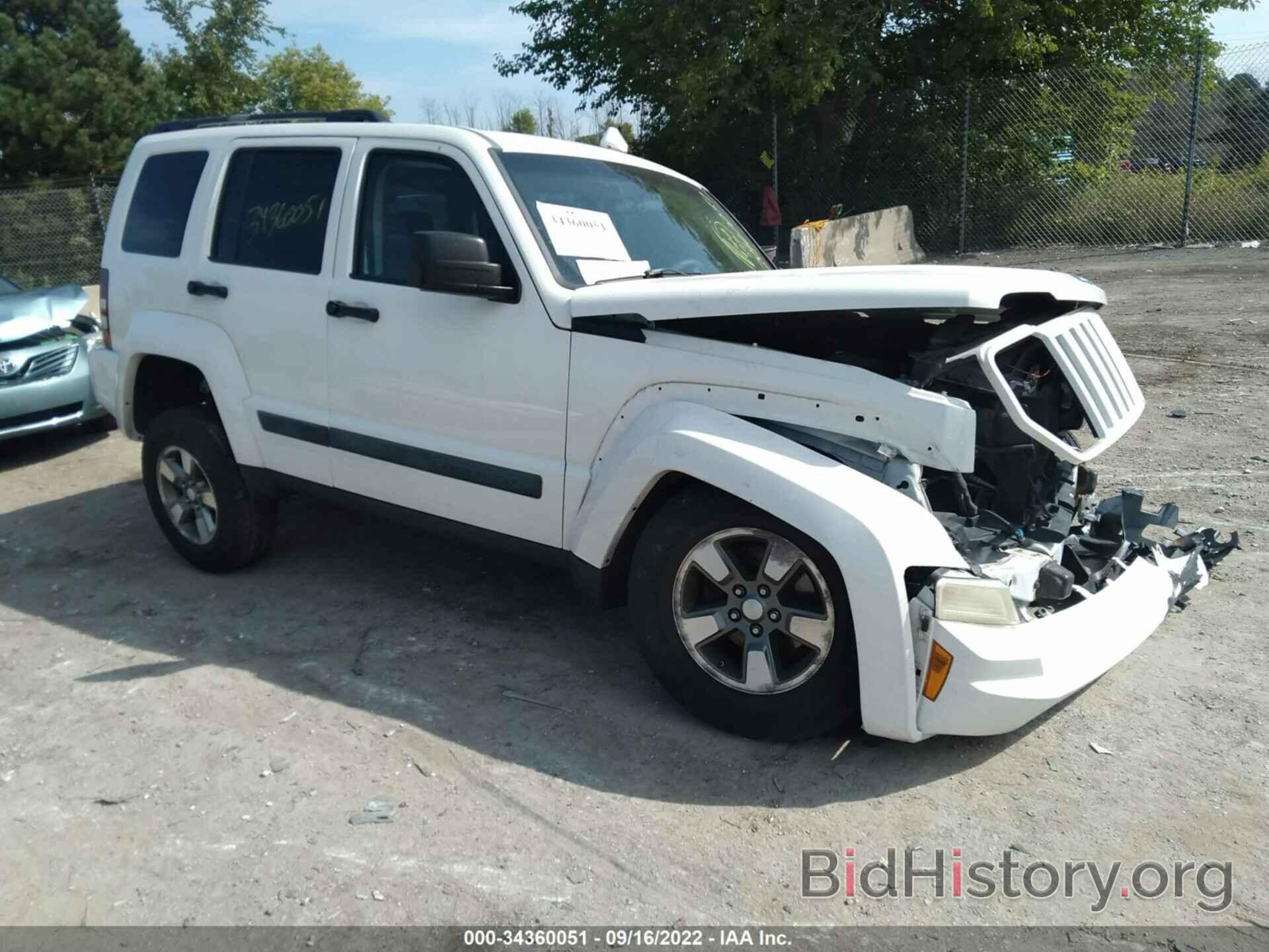 Photo 1J8GN28K28W194548 - JEEP LIBERTY 2008