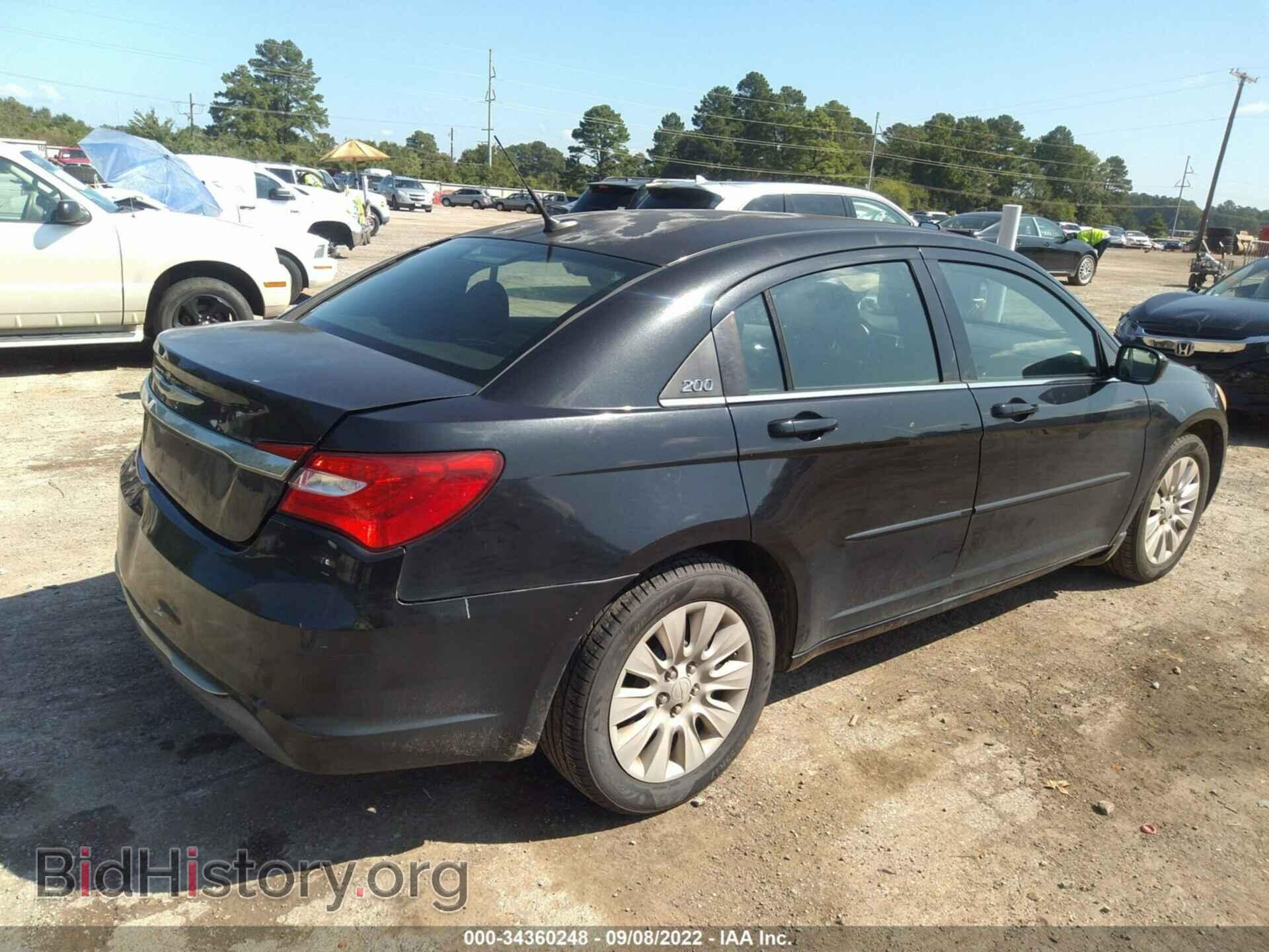 2011 CHRYSLER 200 - VIN: 1C3BC4FB2BN521313 - Photo 4