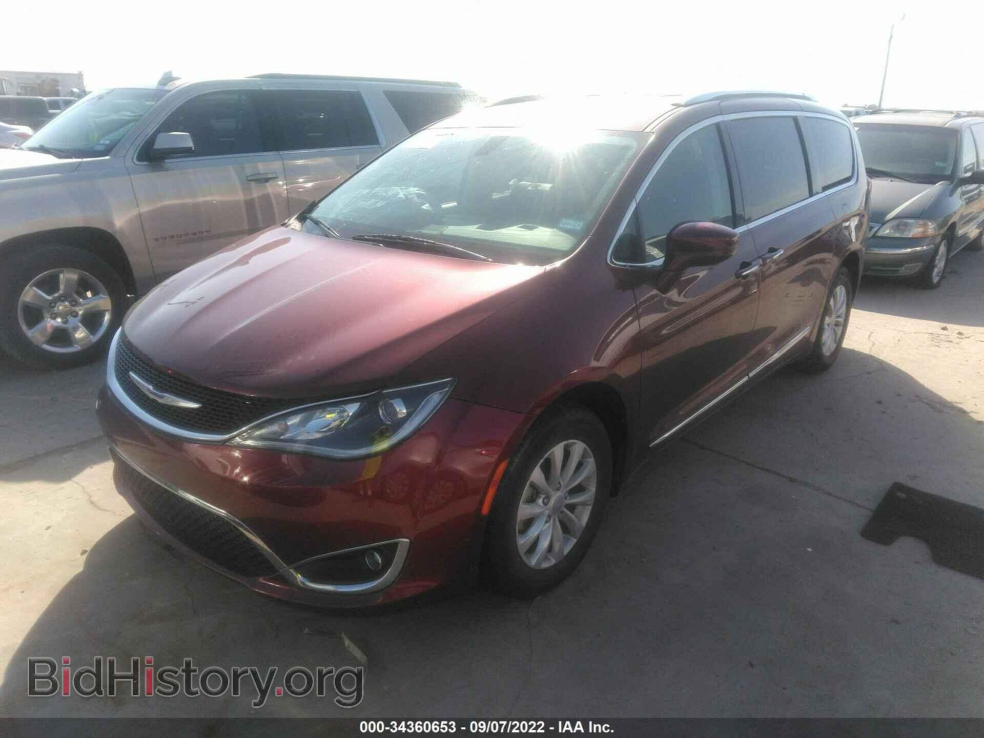 2019 CHRYSLER PACIFICA - VIN: 2C4RC1BG2KR560139 - Фото 2