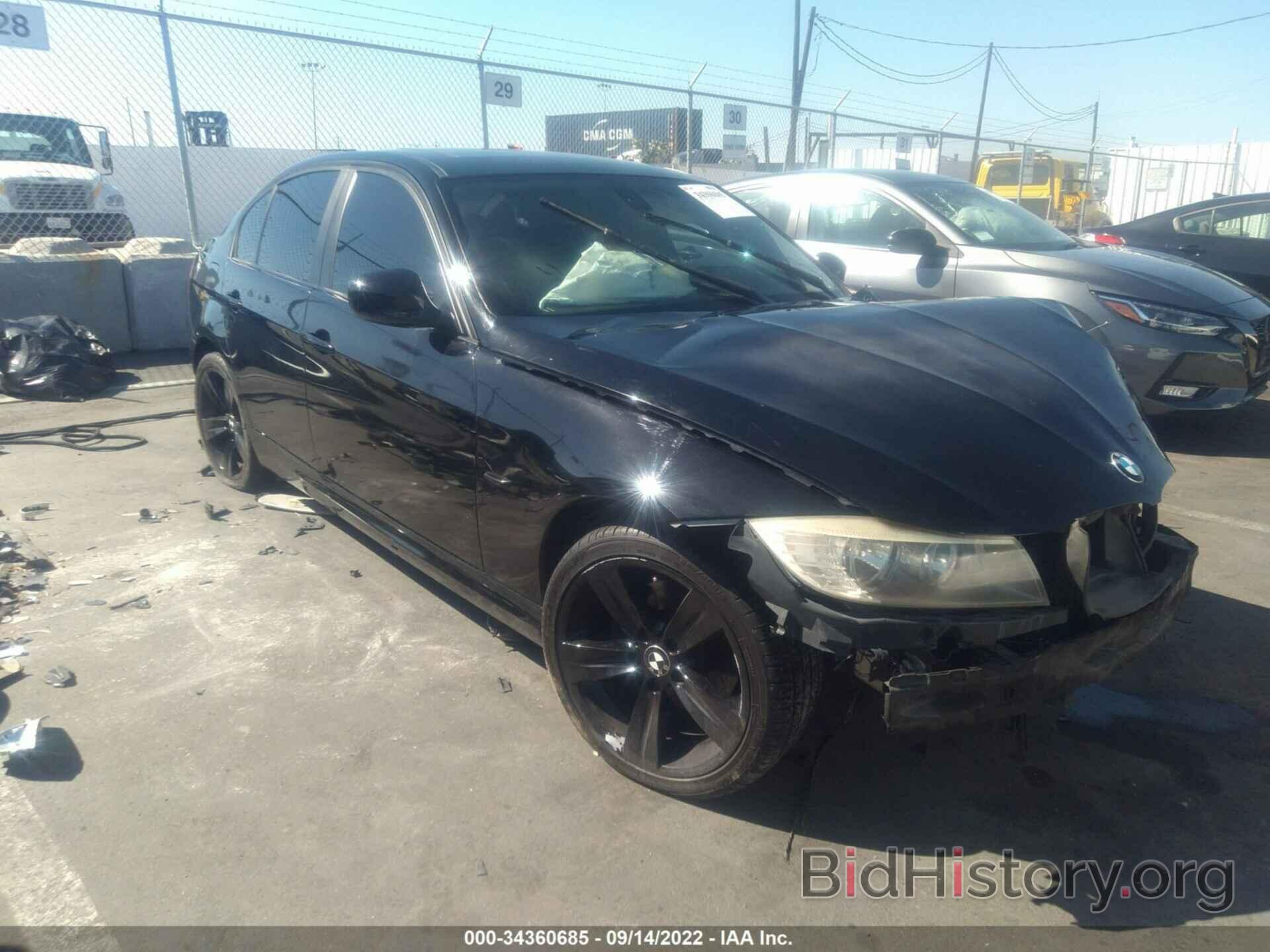 Photo WBAPH775X9NM47563 - BMW 3 SERIES 2009