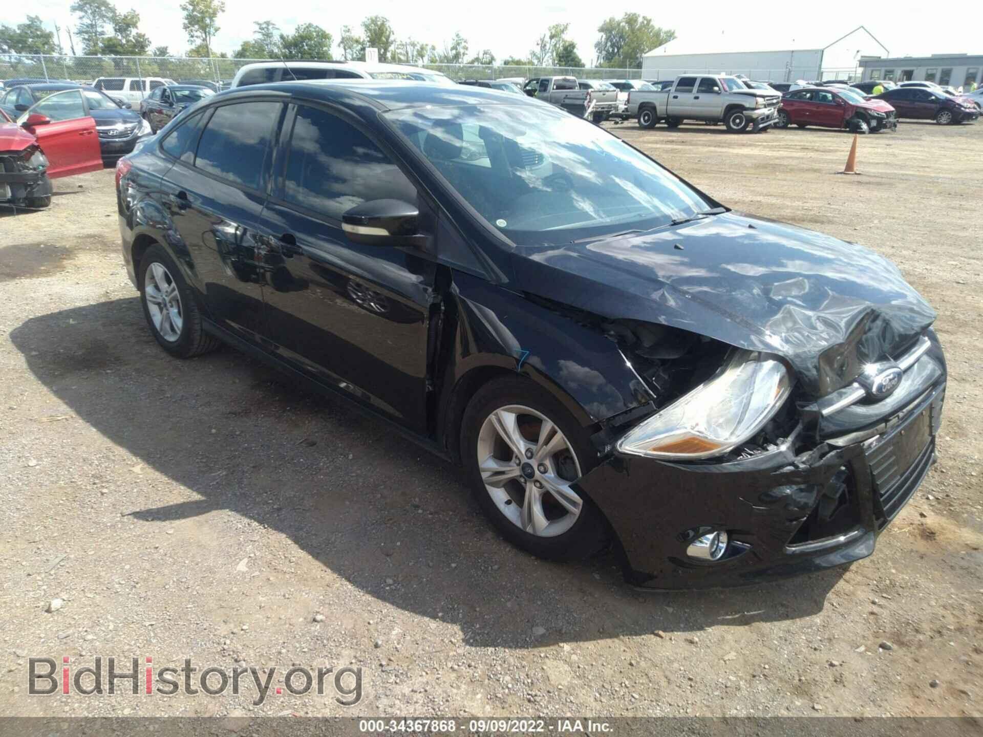 Photo 1FAHP3F28CL366189 - FORD FOCUS 2012