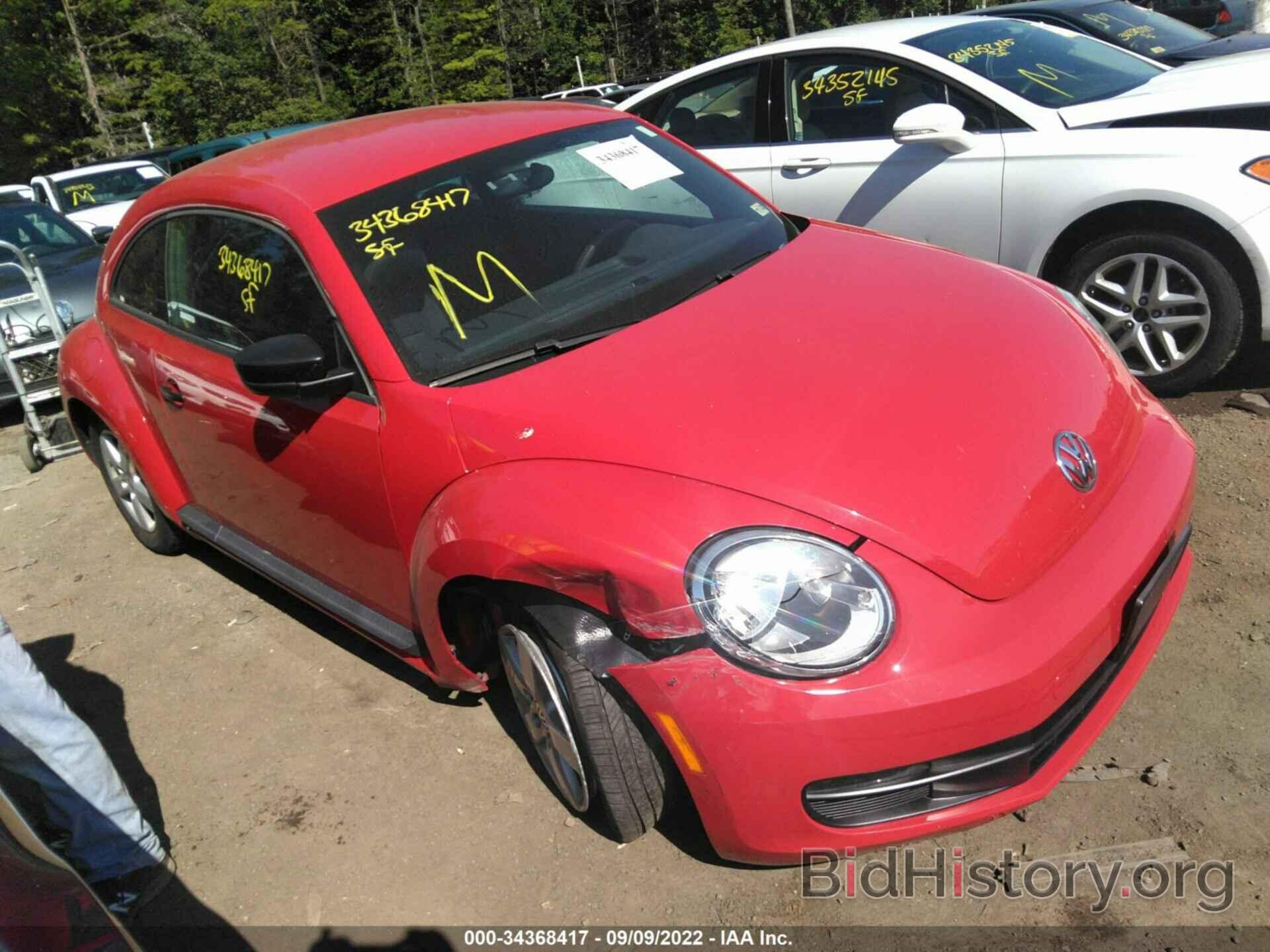 Photo 3VWFP7AT5DM637294 - VOLKSWAGEN BEETLE COUPE 2013