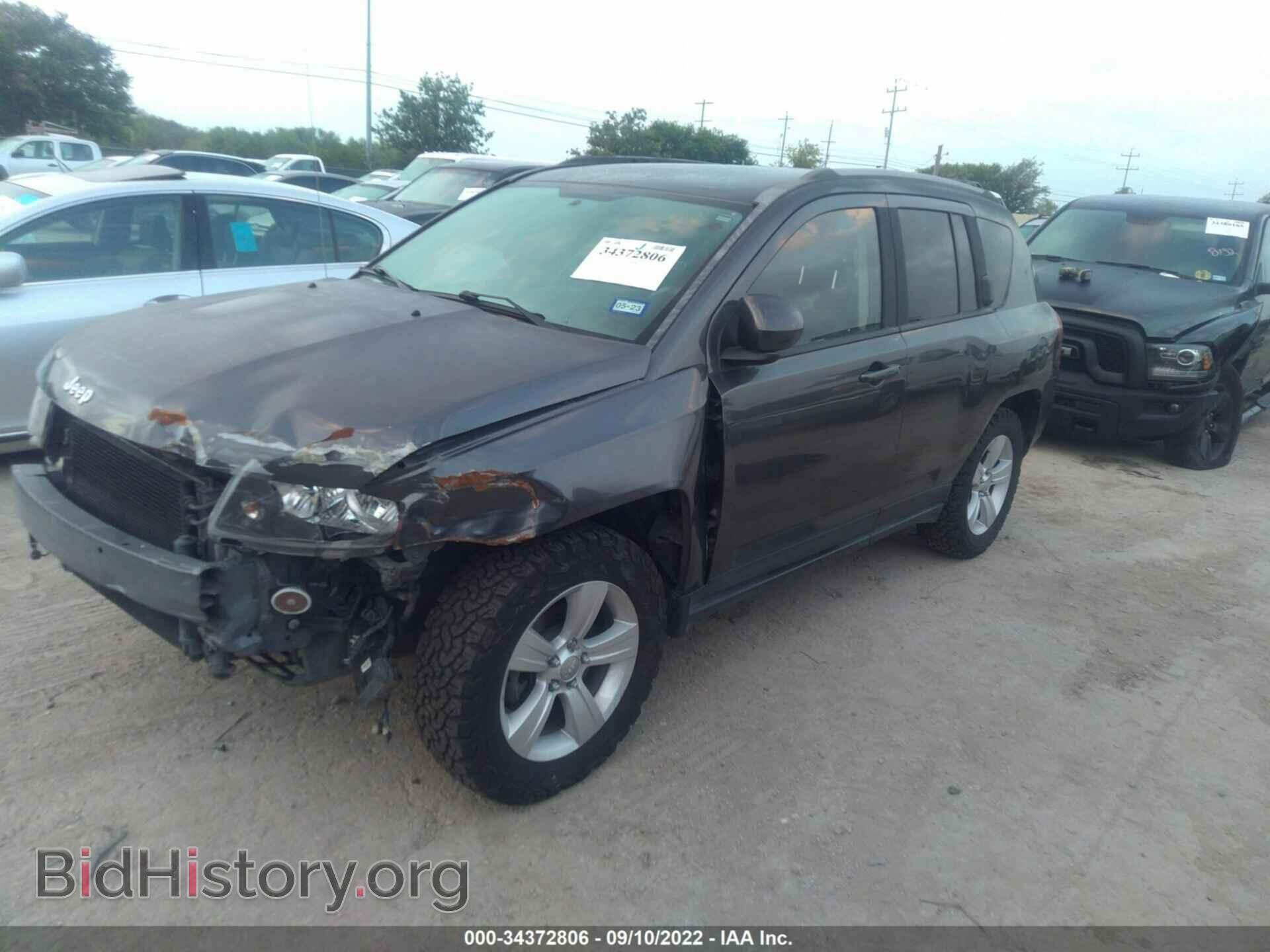 2016 JEEP COMPASS - VIN: 1C4NJCEA4GD614946 - Photo 2