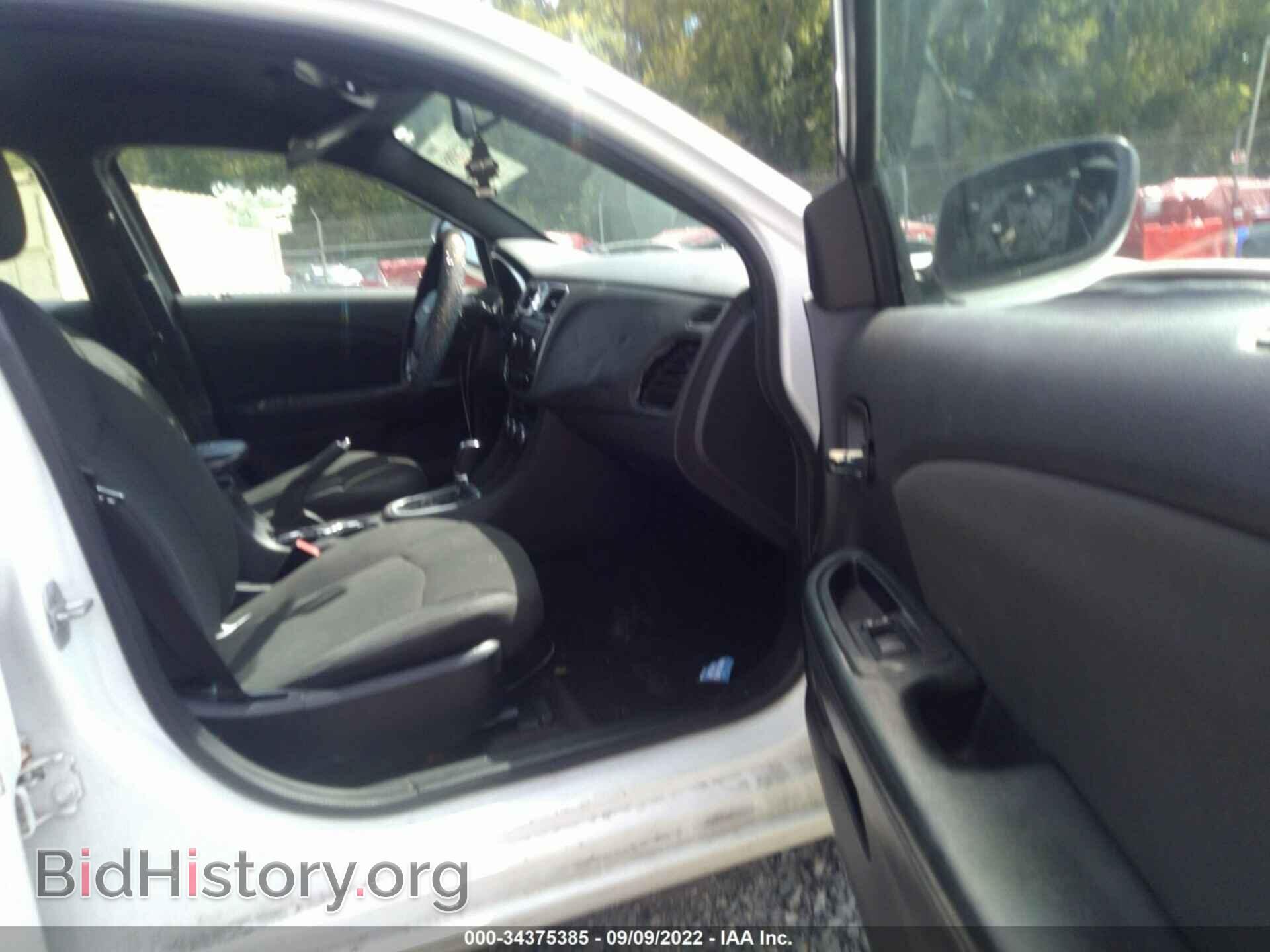 2012 CHRYSLER 200 - VIN: 1C3CCBBB4CN166757 - Photo 5