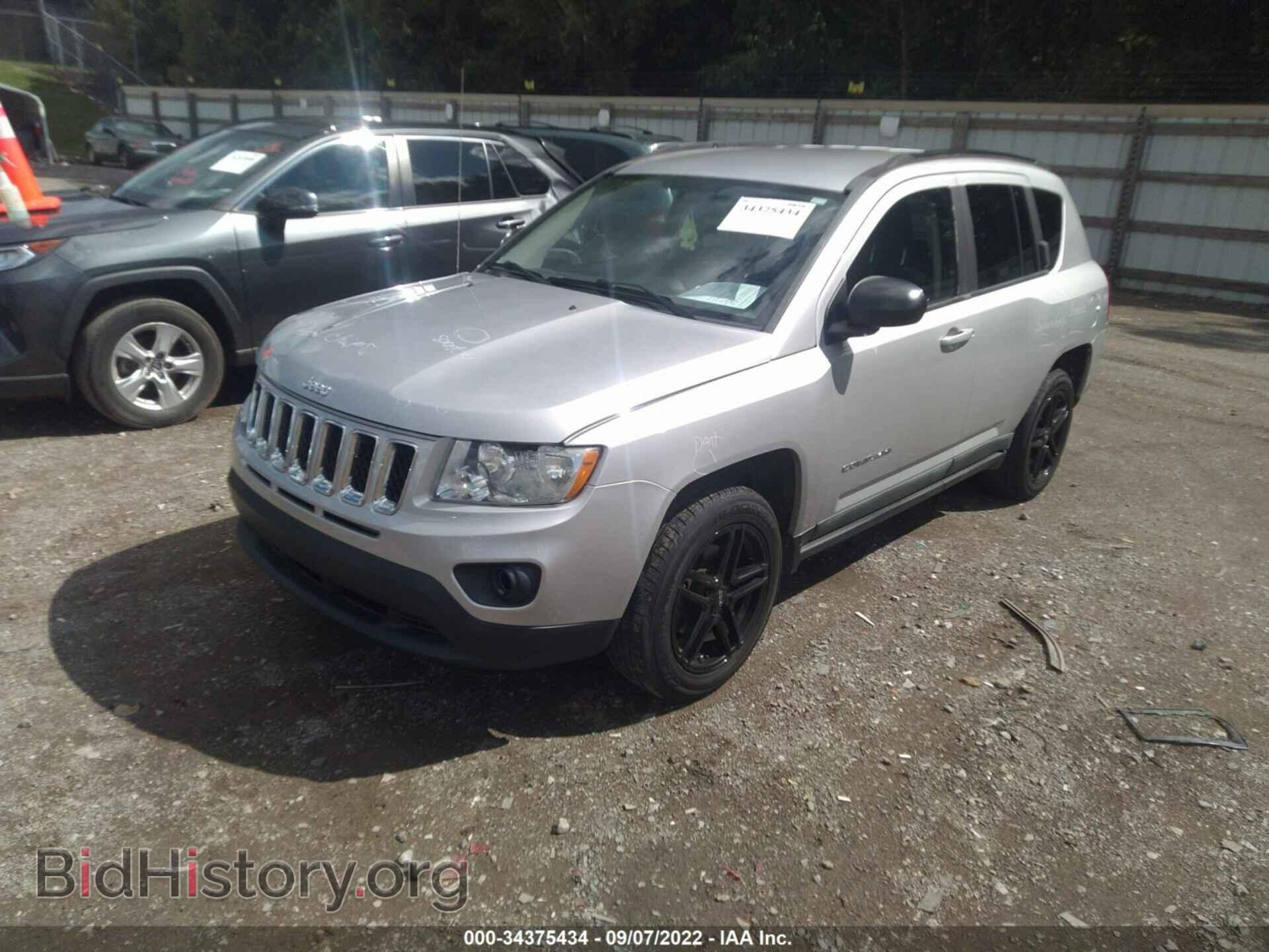 2011 JEEP COMPASS - VIN: 1J4NT1FB5BD236550 - Фото 2