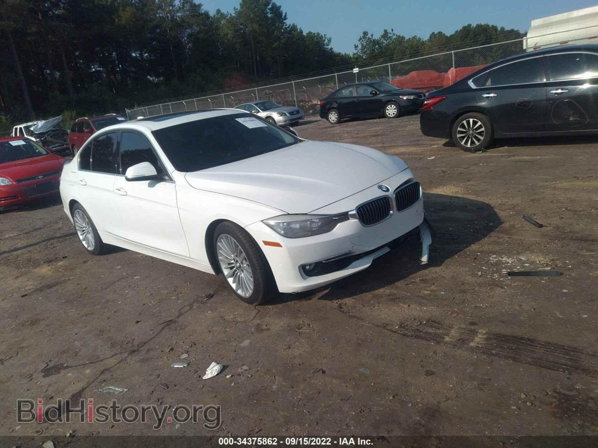 Photo WBA3A5C55DF355566 - BMW 3 SERIES 2013