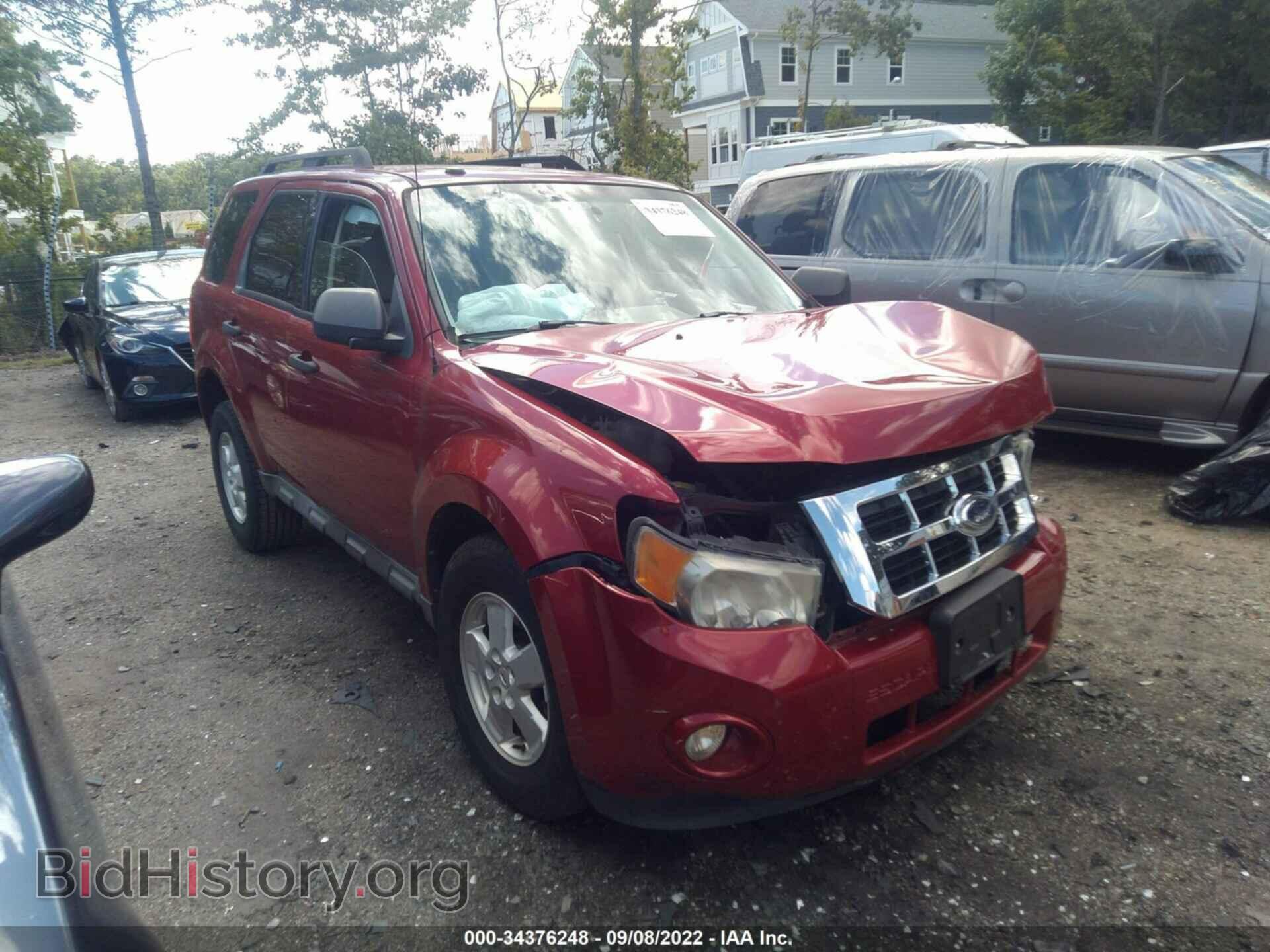 Фотография 1FMCU0D76AKC49803 - FORD ESCAPE 2010