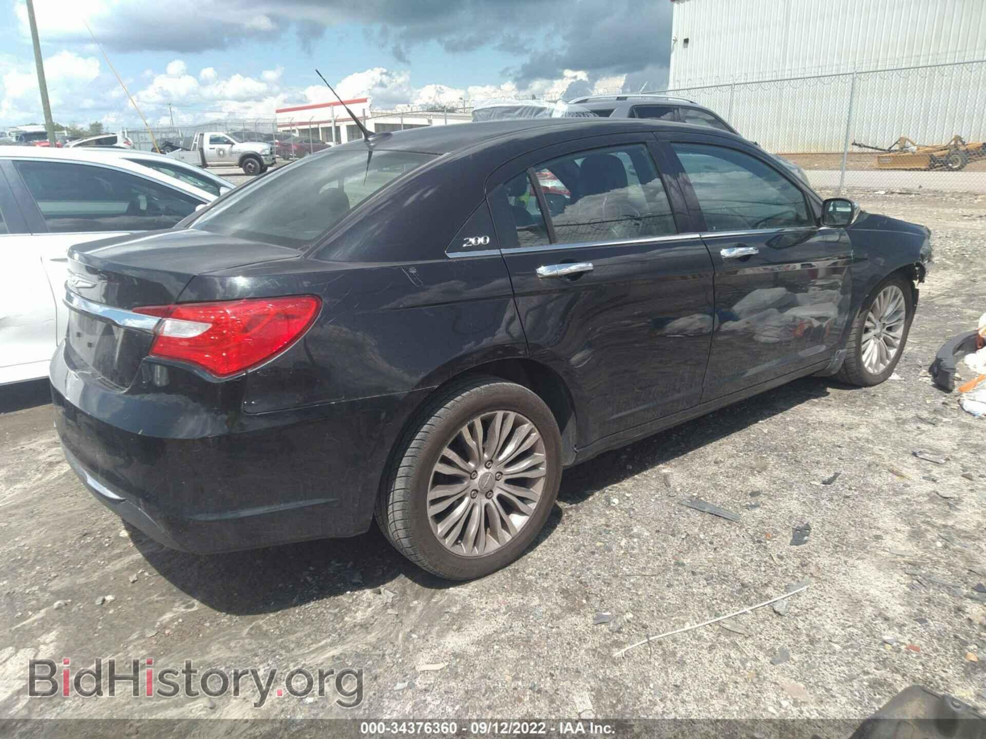 2011 CHRYSLER 200 - VIN: 1C3BC2FG5BN516509 - Фото 4