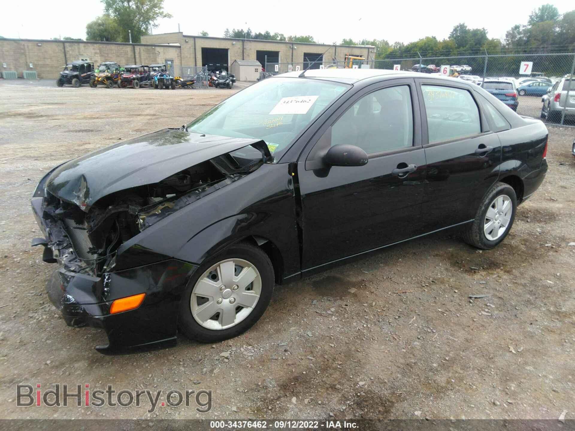 2007 FORD FOCUS - VIN: 1FAFP34N47W124217 - Фото 2