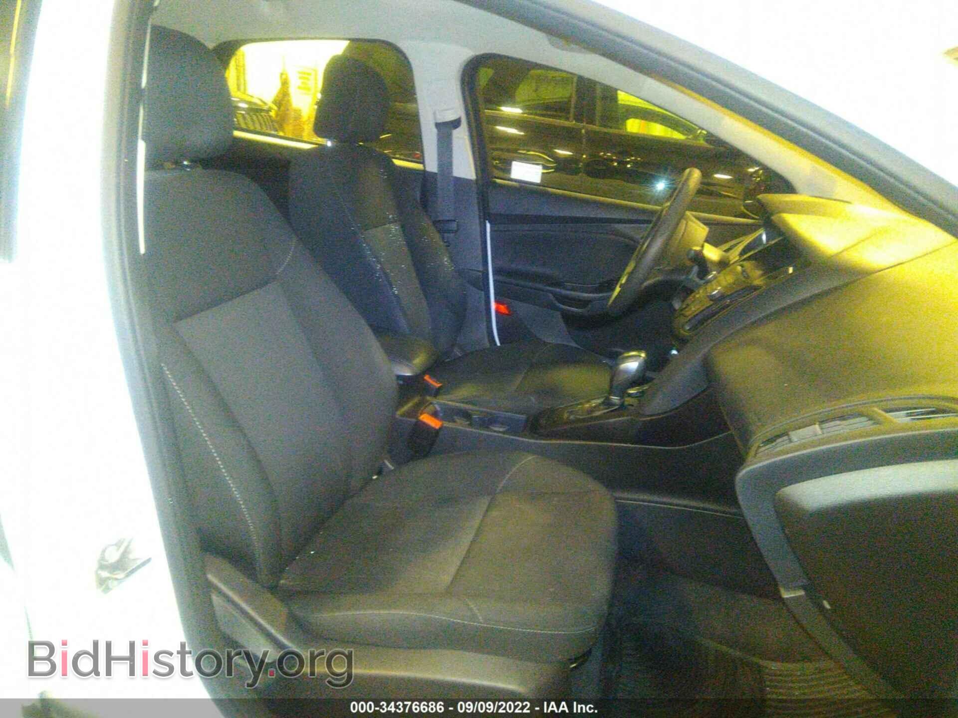 2016 FORD FOCUS - VIN: 1FADP3F25GL215296 - Фото 5