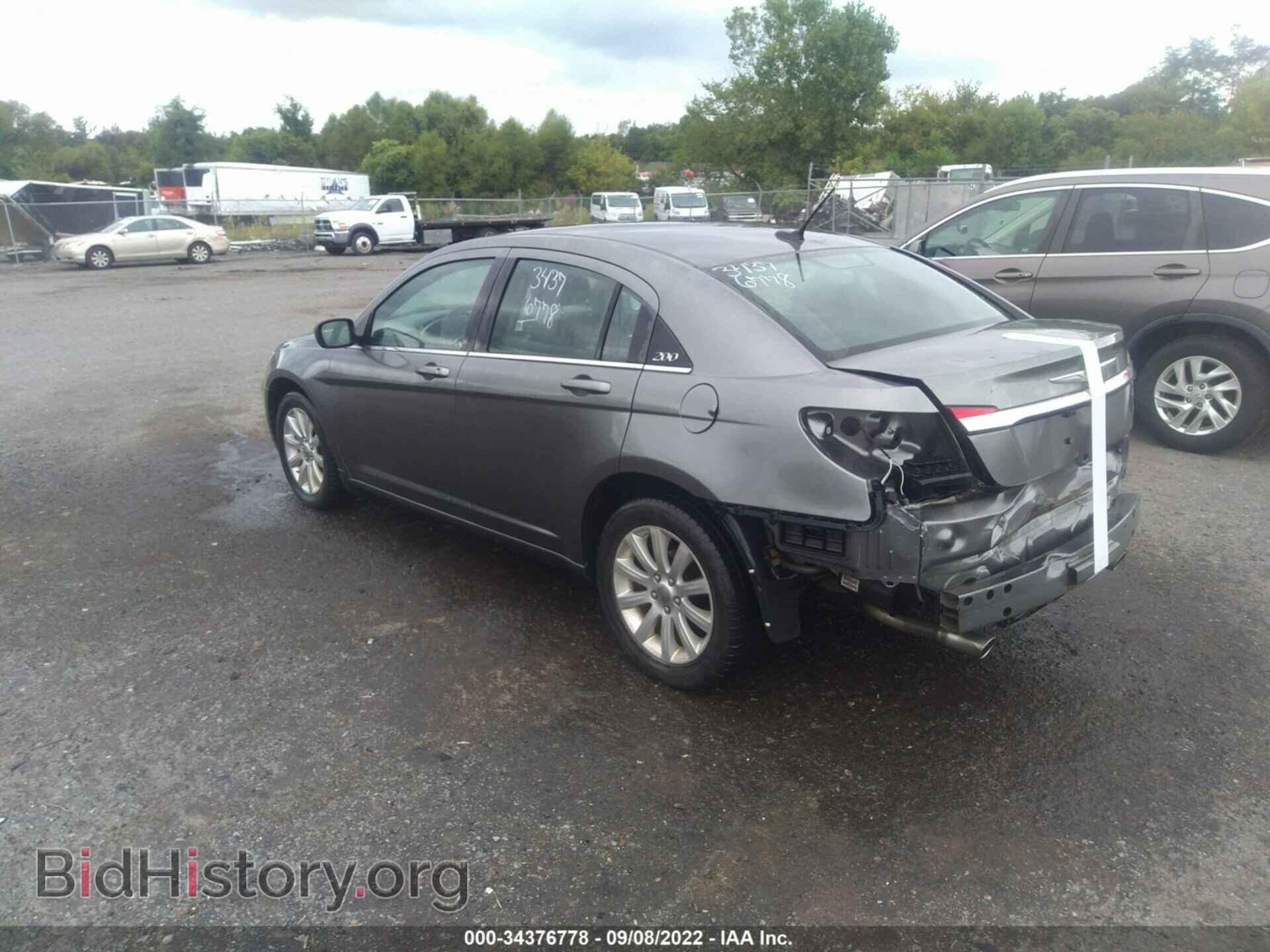 2012 CHRYSLER 200 - VIN: 1C3CCBBG2CN183990 - Фото 3