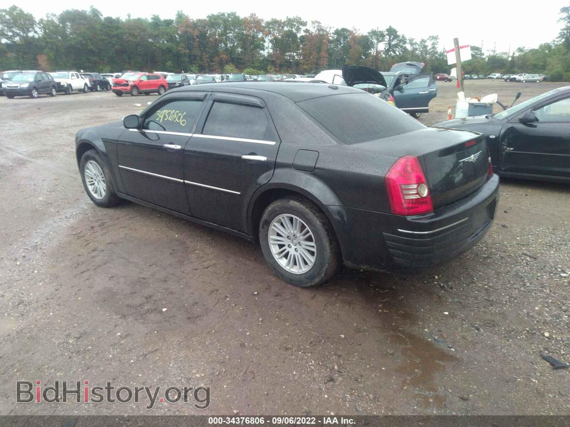 2010 CHRYSLER 300 - VIN: 2C3CA5CV9AH246609 - Фото 3