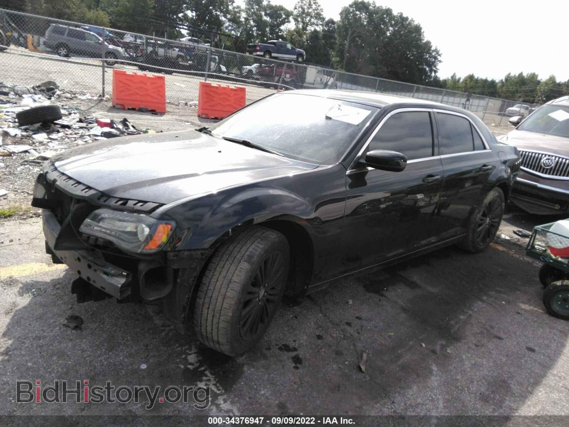 2012 CHRYSLER 300 - VIN: 2C3CCAGG7CH173810 - Photo 2