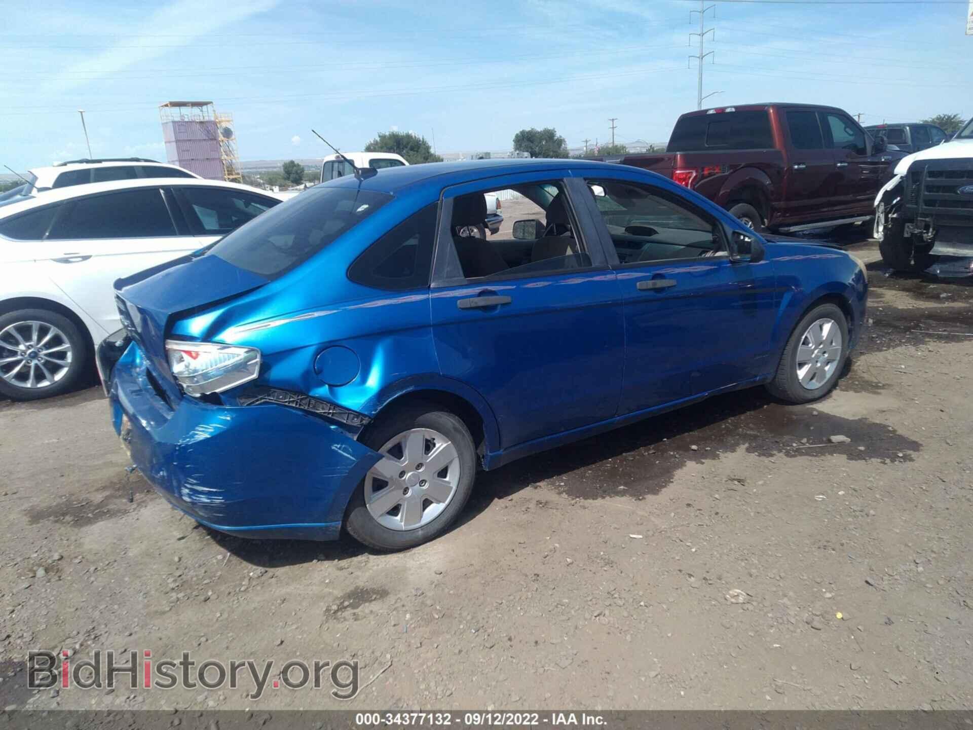 2011 FORD FOCUS - VIN: 1FAHP3EN1BW180258 - Фото 4