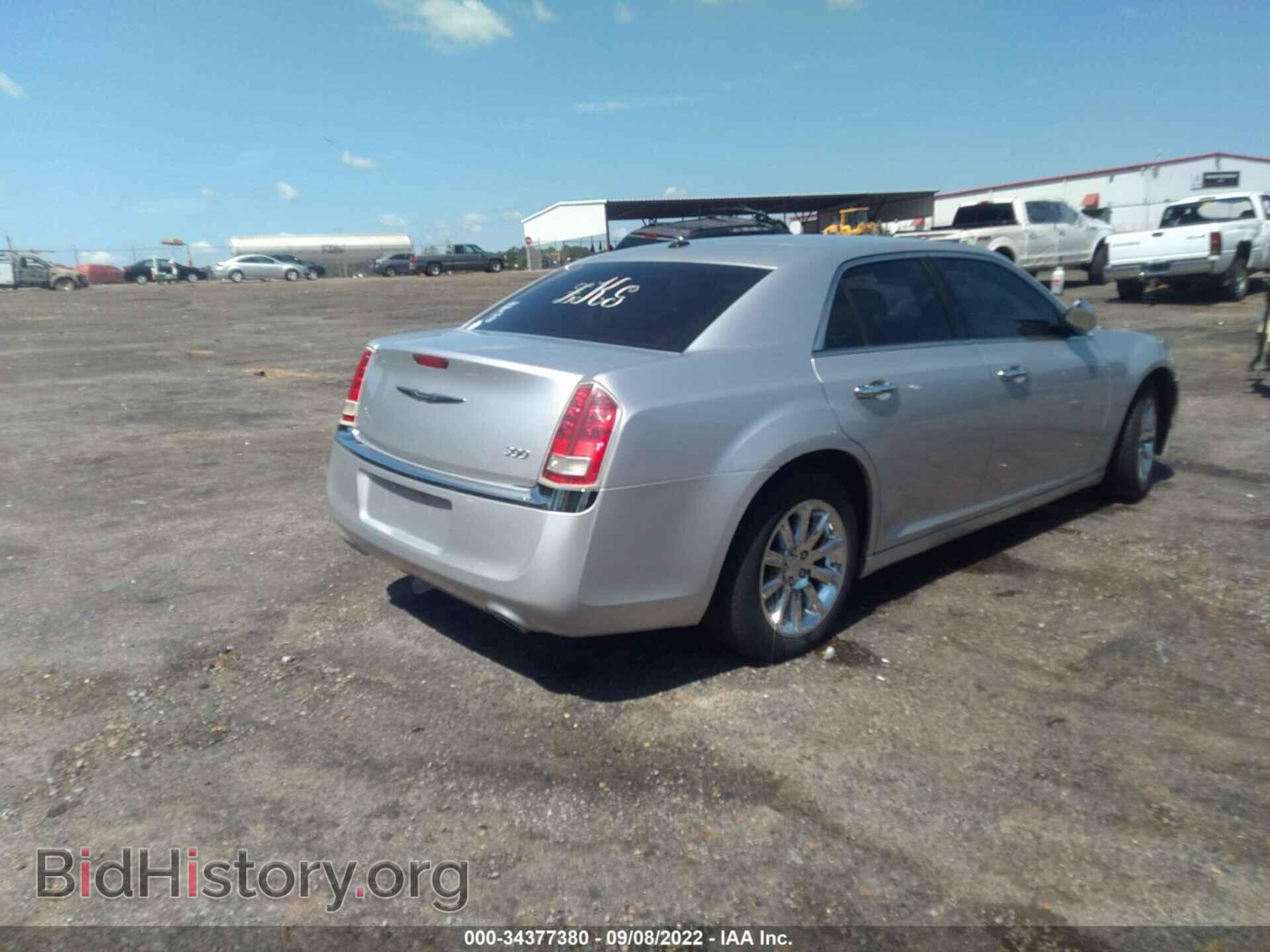 2012 CHRYSLER 300 - VIN: 2C3CCACG5CH288945 - Photo 4