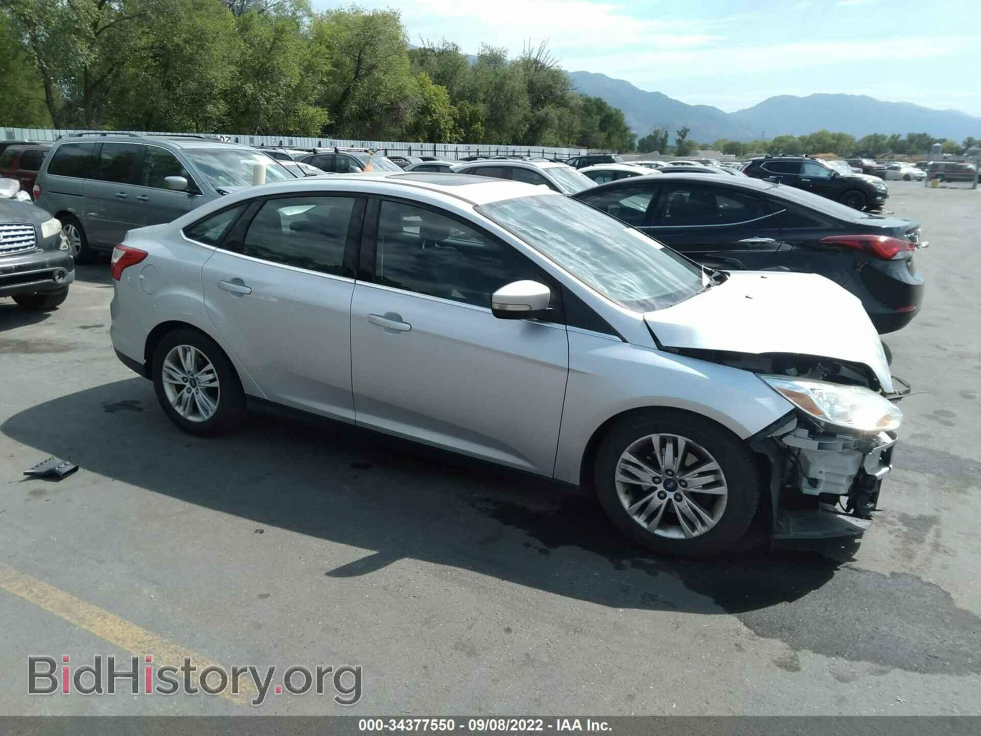 Photo 1FAHP3H22CL196764 - FORD FOCUS 2012