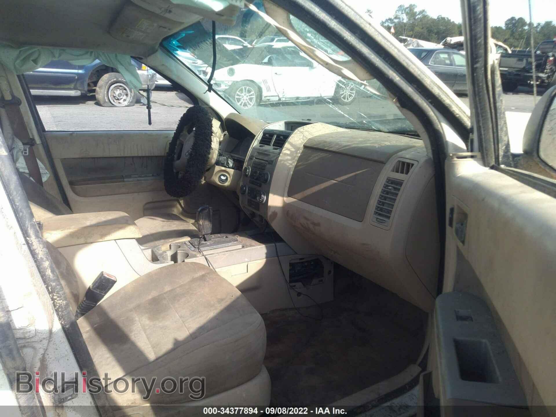 2010 FORD ESCAPE - VIN: 1FMCU9D70AKB95497 - Фото 5