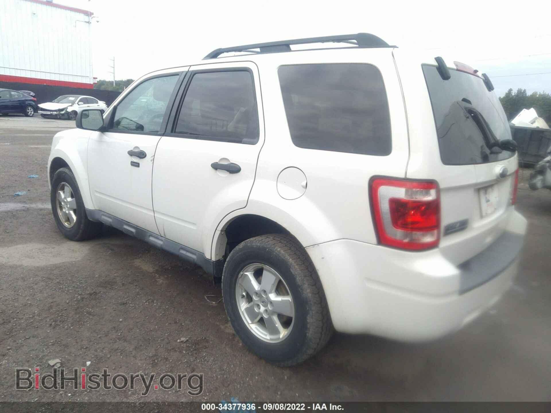 2011 FORD ESCAPE - VIN: 1FMCU9DG7BKC48679 - Фото 3