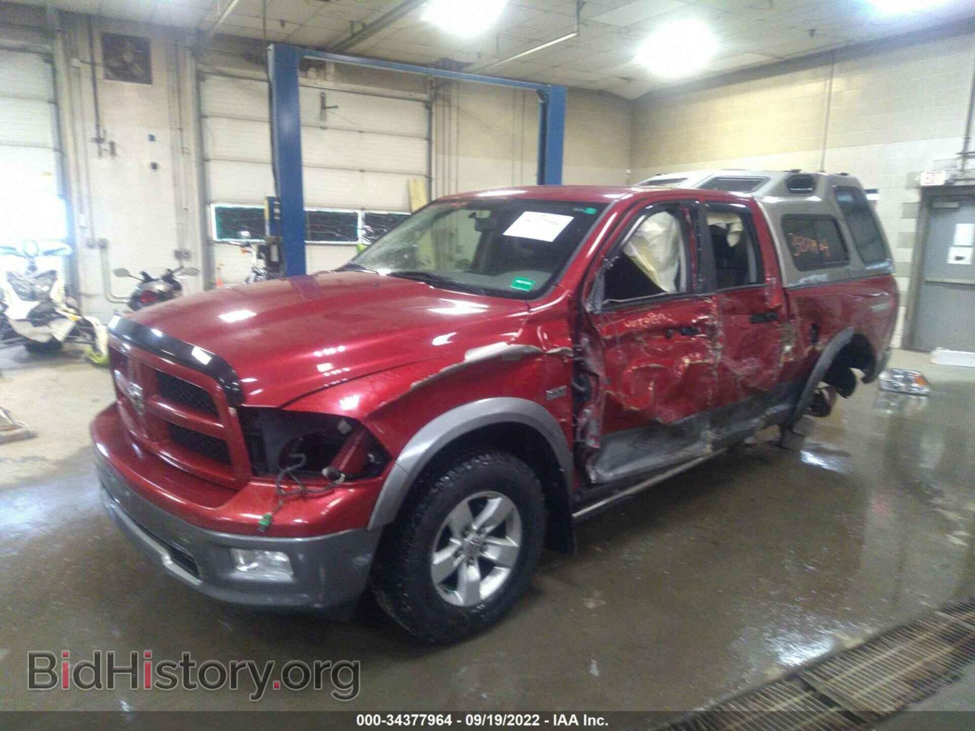 2010 DODGE RAM 1500 - VIN: 1D7RV1GT4AS229677 - Фото 2