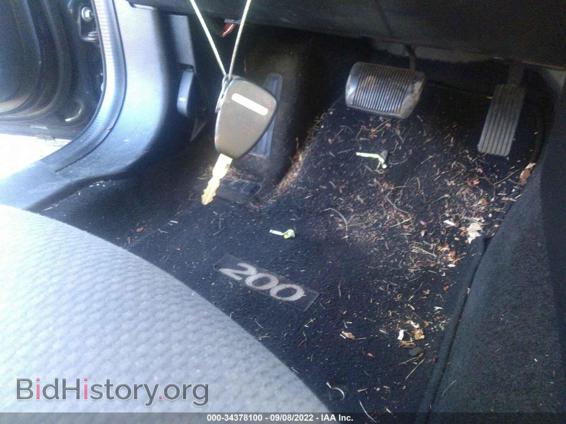 2013 CHRYSLER 200 - VIN: 1C3CCBBB8DN705575 - Photo 11