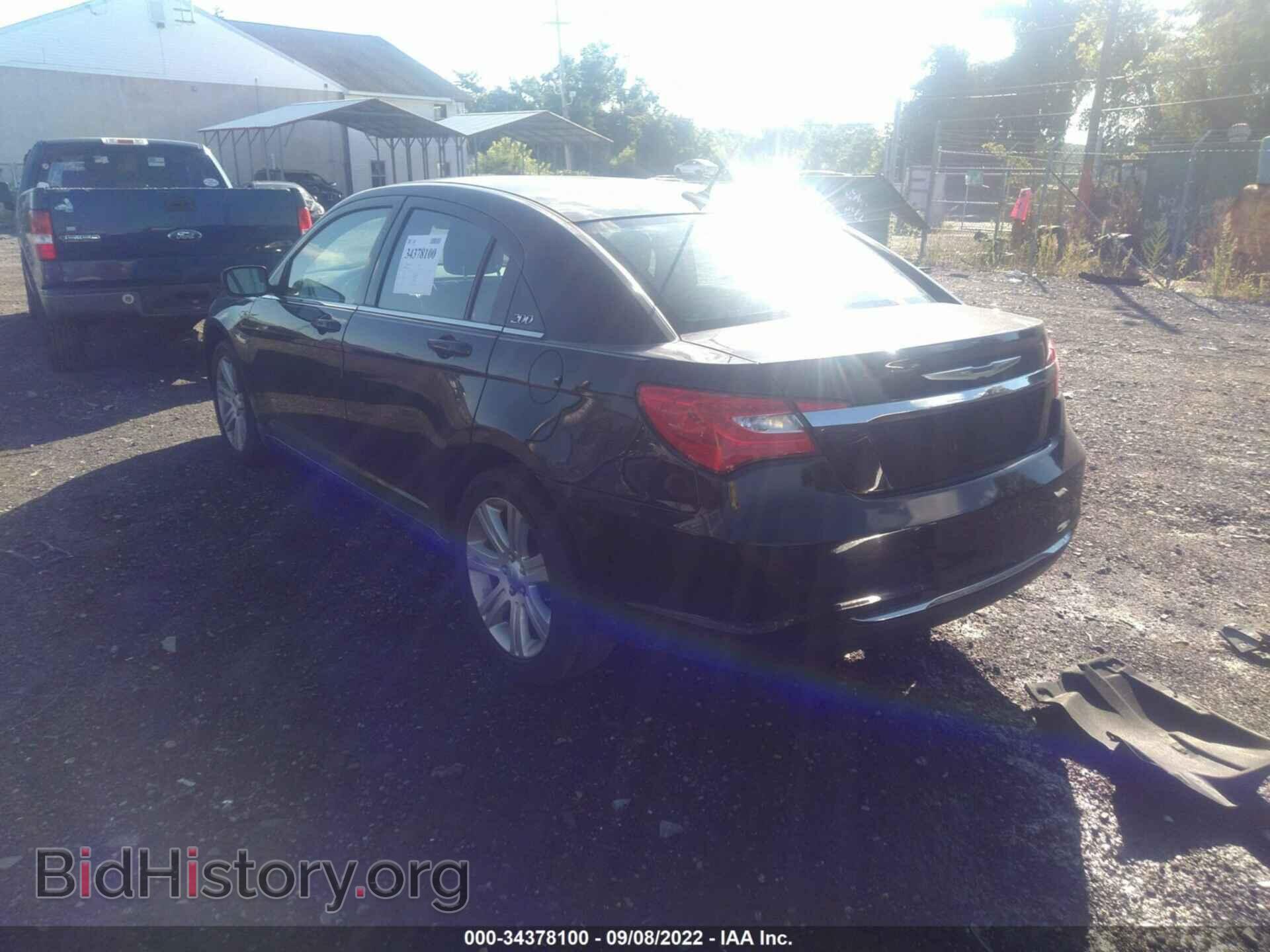 2013 CHRYSLER 200 - VIN: 1C3CCBBB8DN705575 - Photo 3