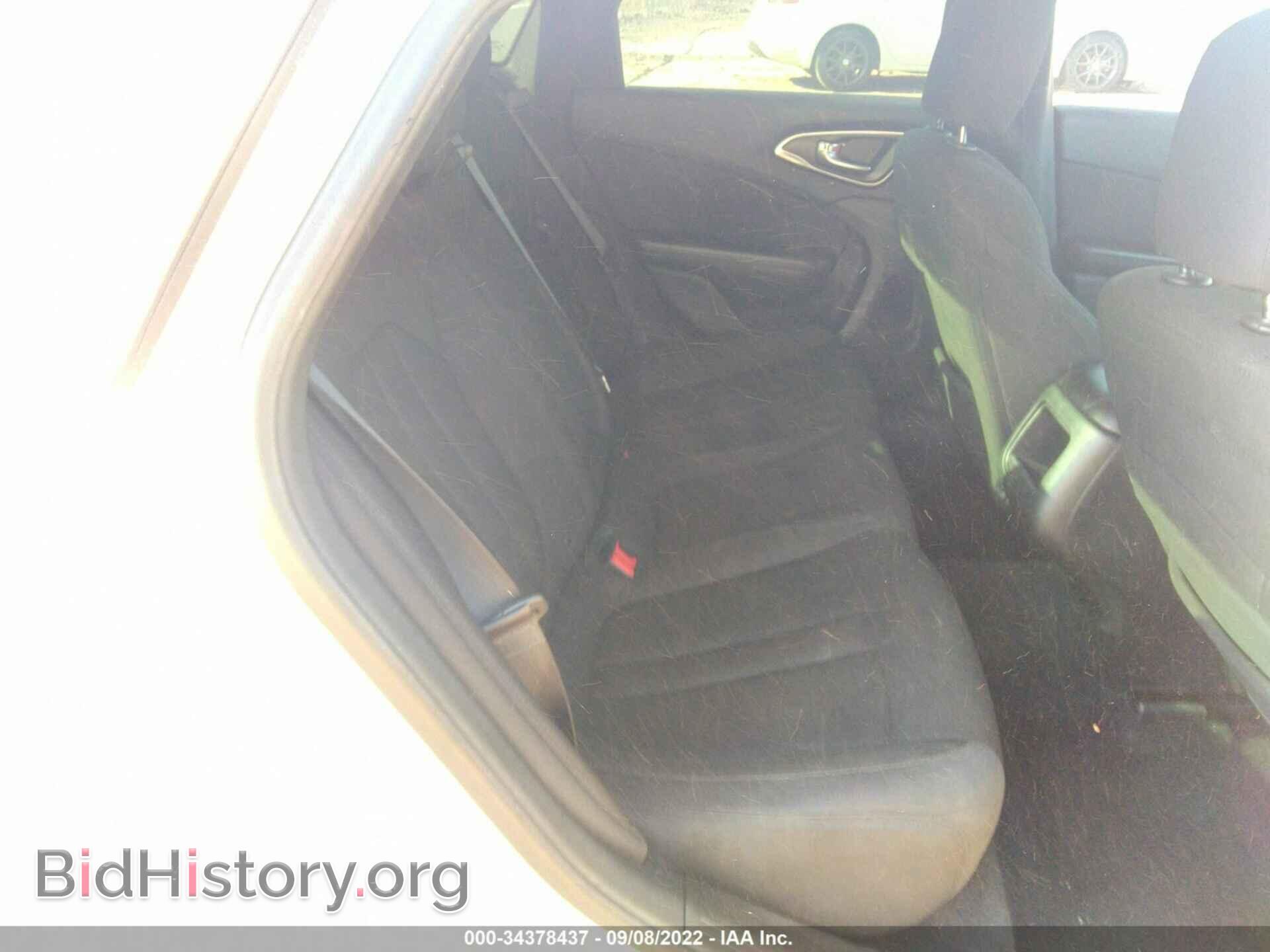 2015 CHRYSLER 200 - VIN: 1C3CCCAB5FN608036 - Фото 8