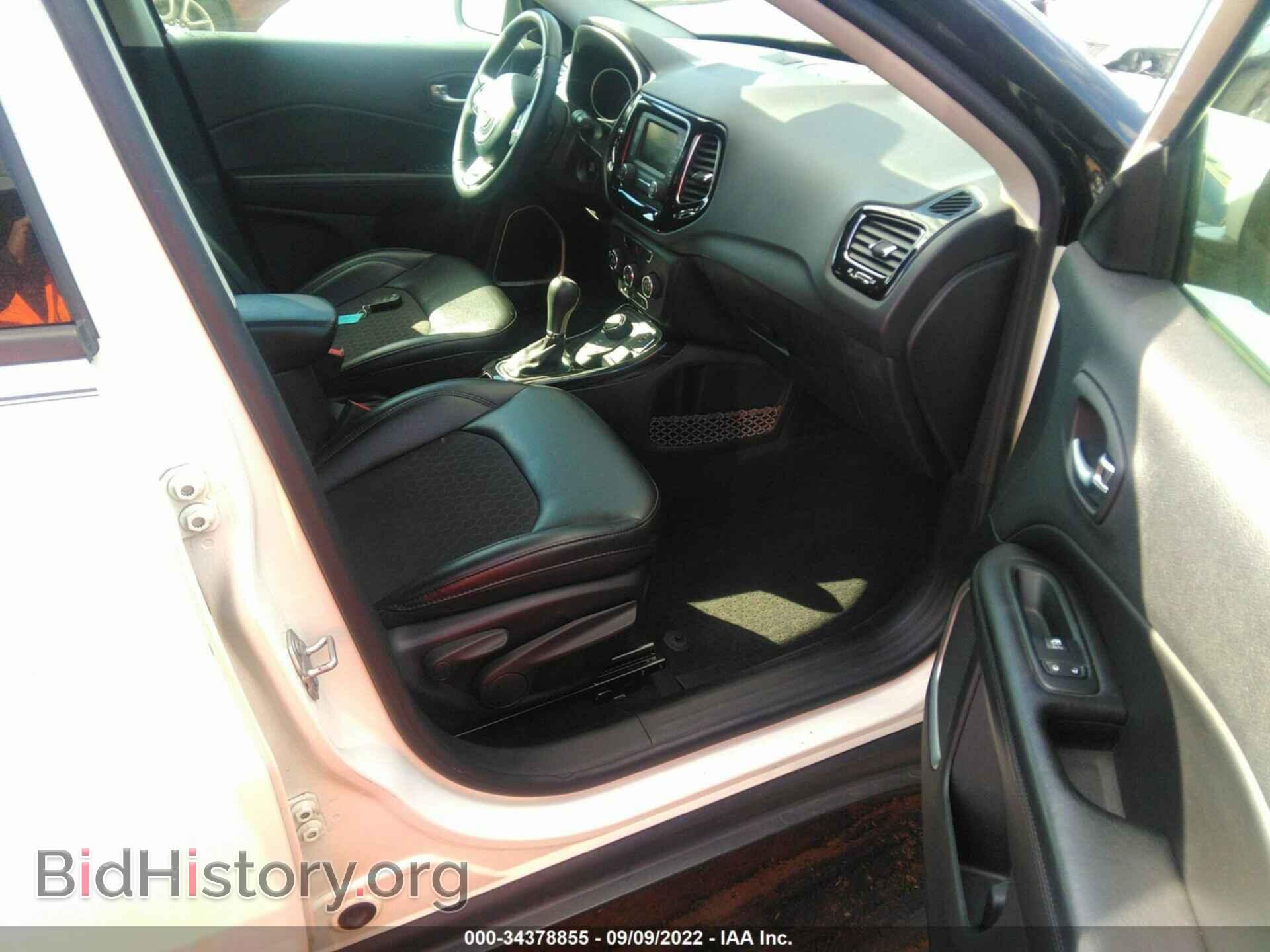 2018 JEEP COMPASS - VIN: 3C4NJDBB0JT433556 - Фото 5