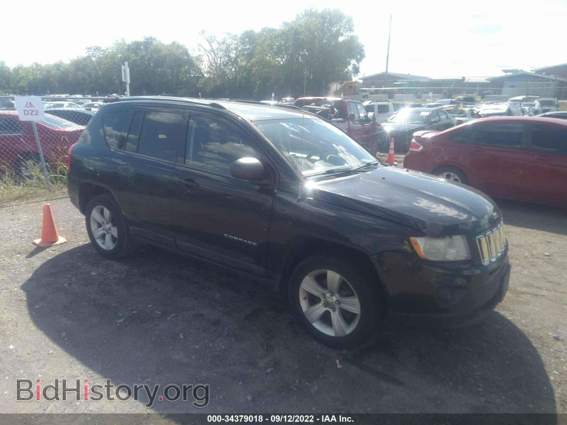 Photo 1J4NF1FB0BD164311 - JEEP COMPASS 2011