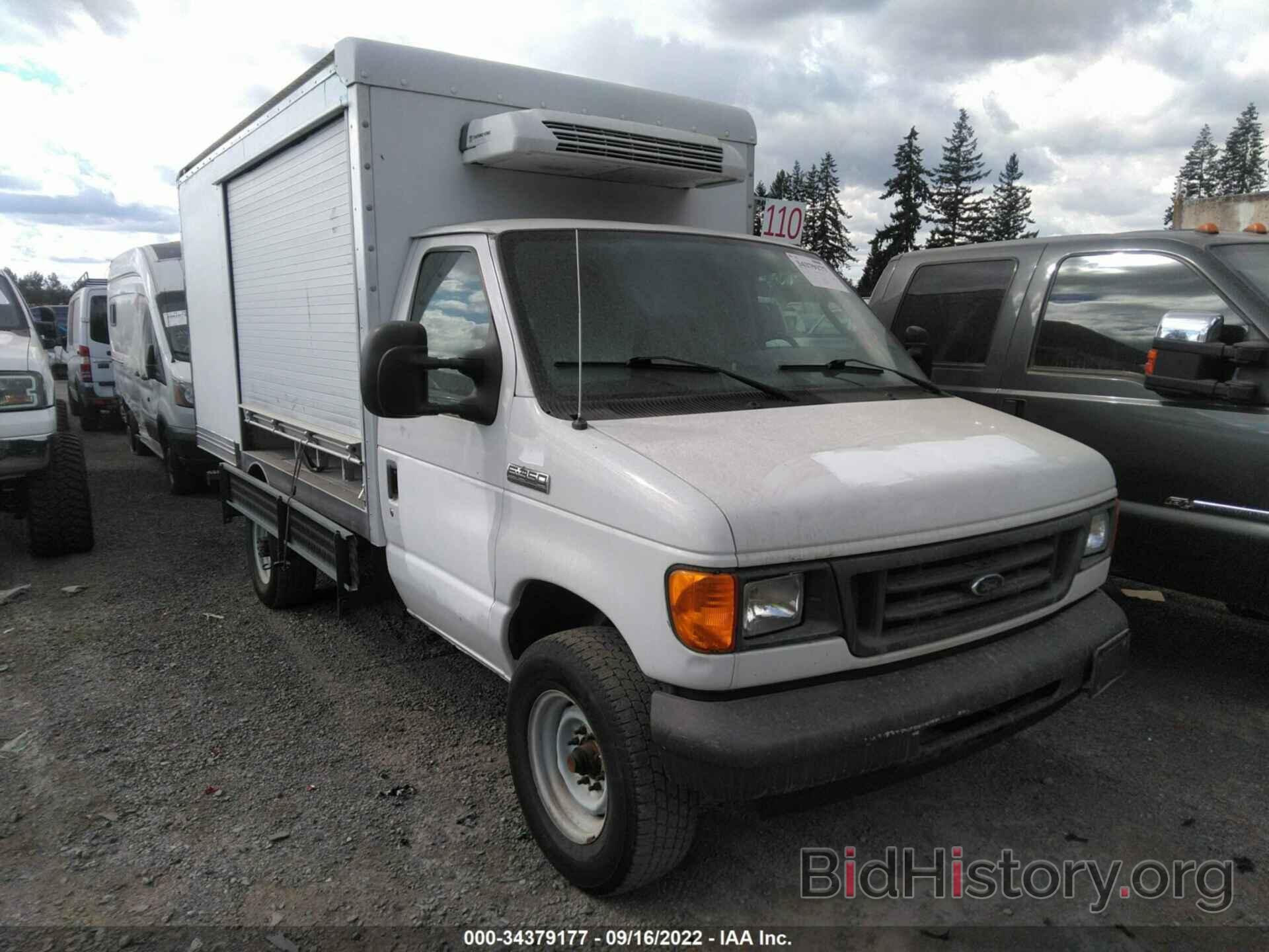 Photo 1FDSE35L26DB32267 - FORD ECONOLINE COMMERCIAL 2006