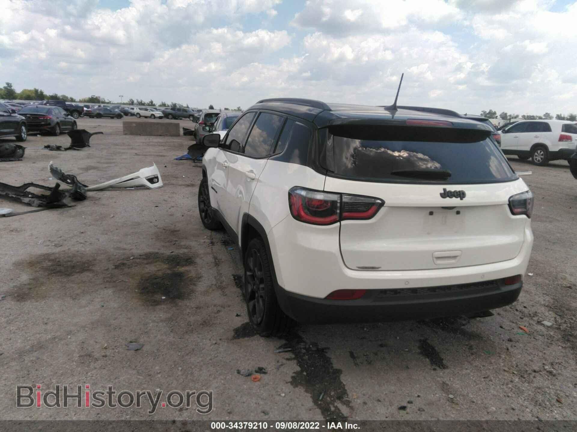 2019 JEEP COMPASS - VIN: 3C4NJCCB9KT715950 - Фото 3