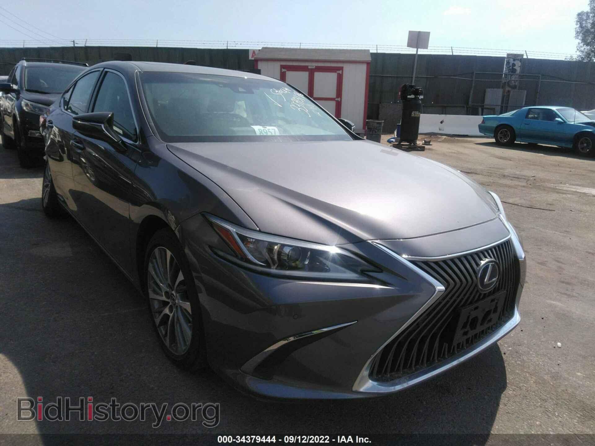 Photo 58ADA1C13MU002790 - LEXUS ES 2021
