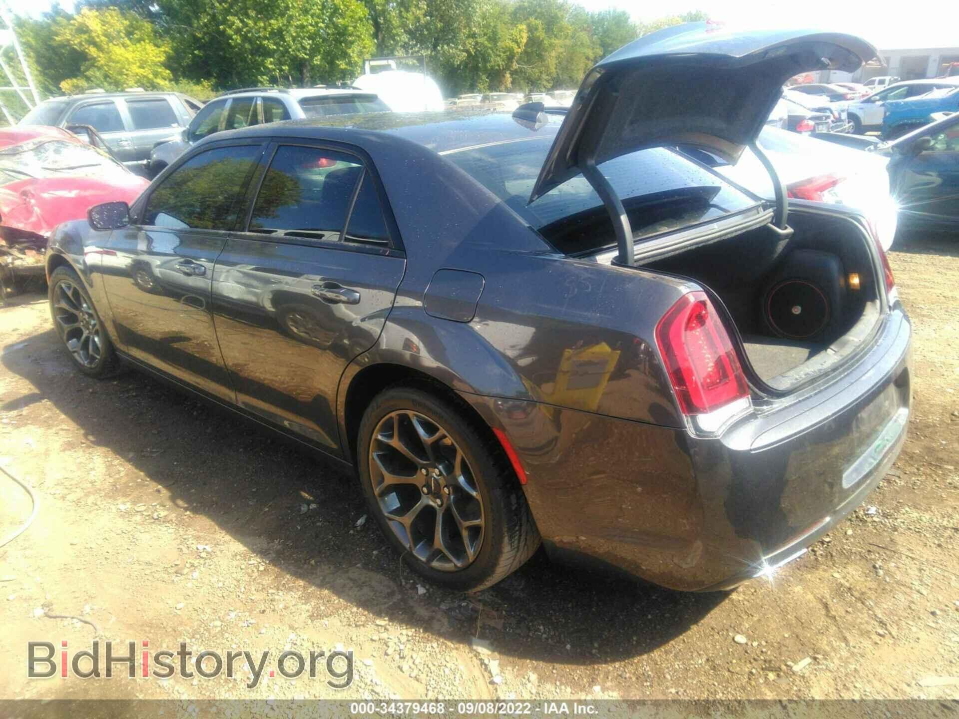 2016 CHRYSLER 300 - VIN: 2C3CCABG0GH224366 - Фото 3
