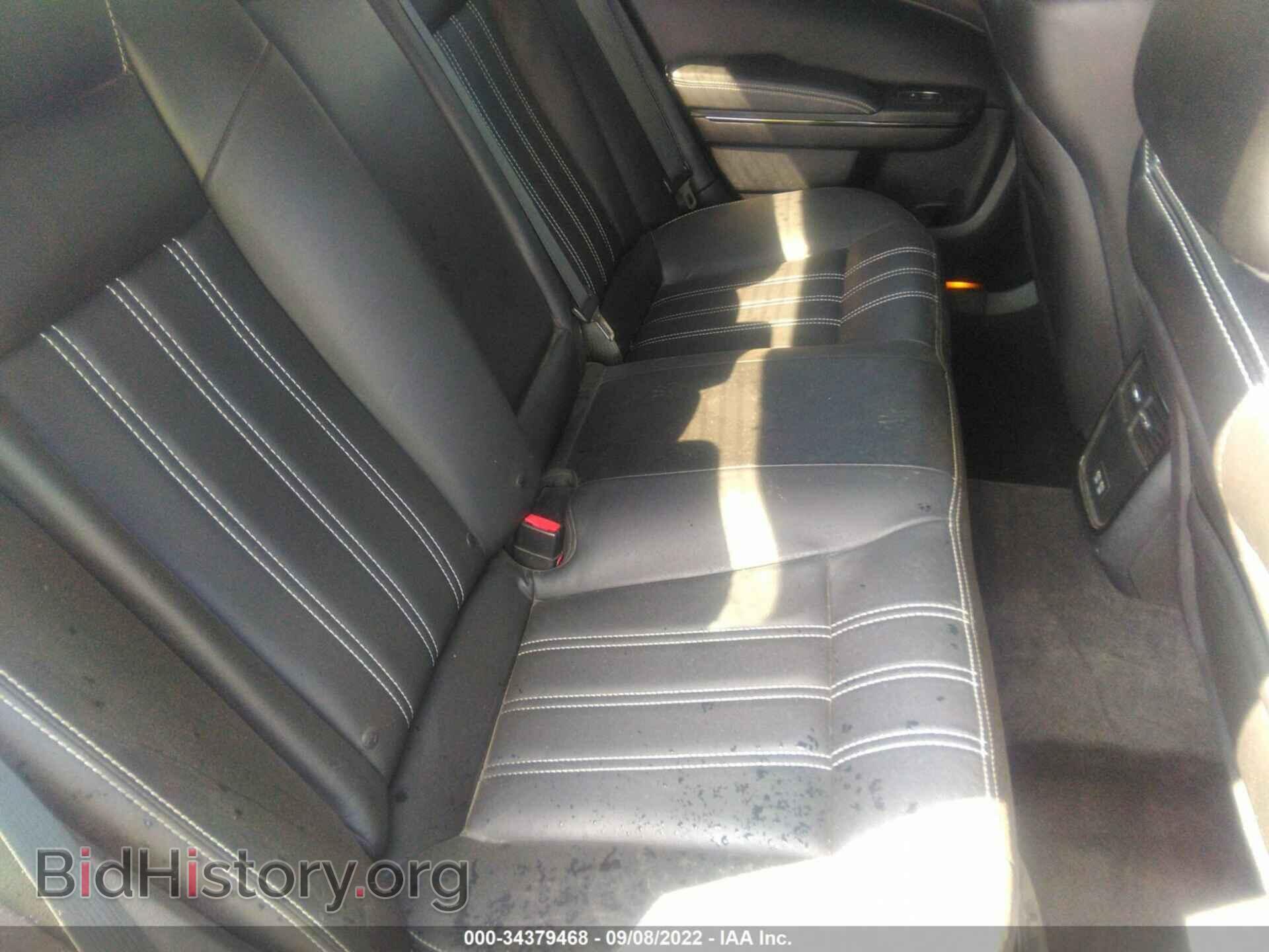 2016 CHRYSLER 300 - VIN: 2C3CCABG0GH224366 - Фото 8