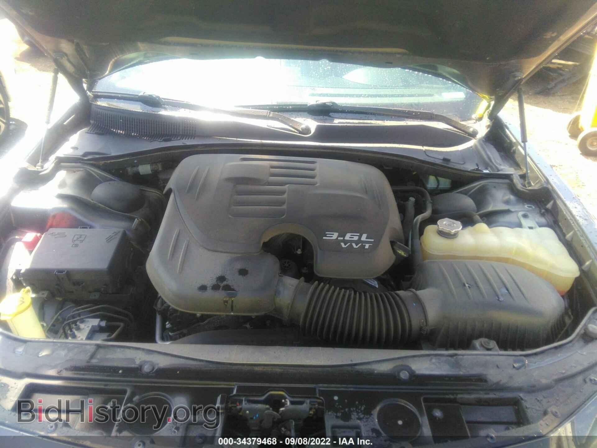 2016 CHRYSLER 300 - VIN: 2C3CCABG0GH224366 - Фото 10