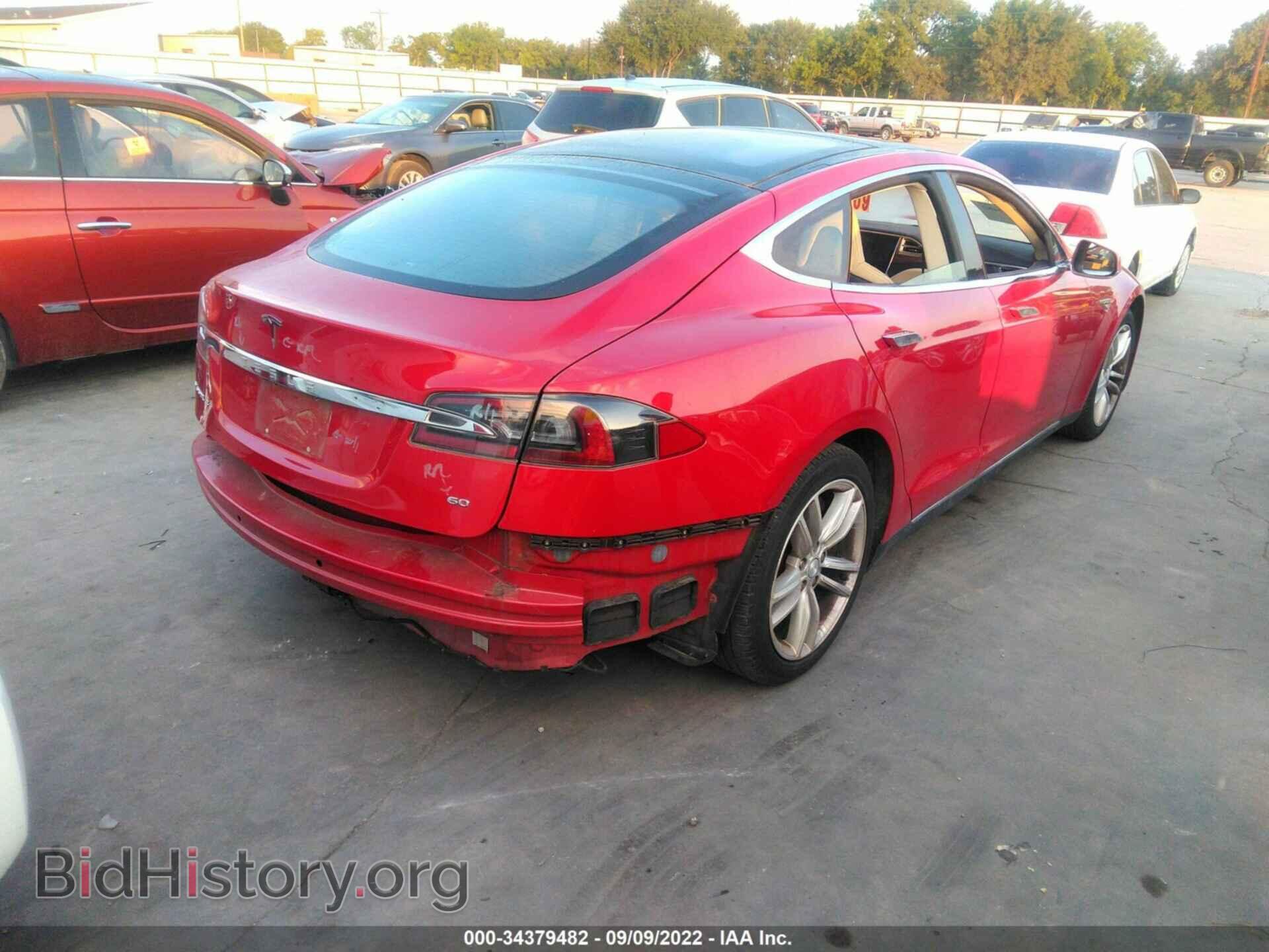 2014 TESLA MODEL S - VIN: 5YJSA1S16EFP50612 - Фото 4