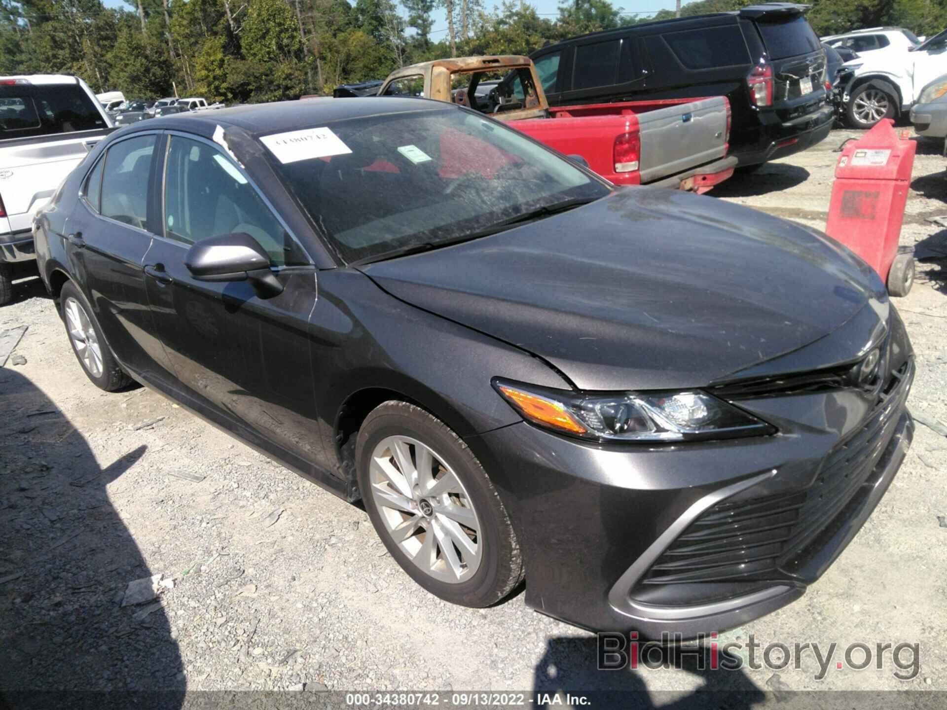 Photo 4T1C11AK4MU554765 - TOYOTA CAMRY 2021