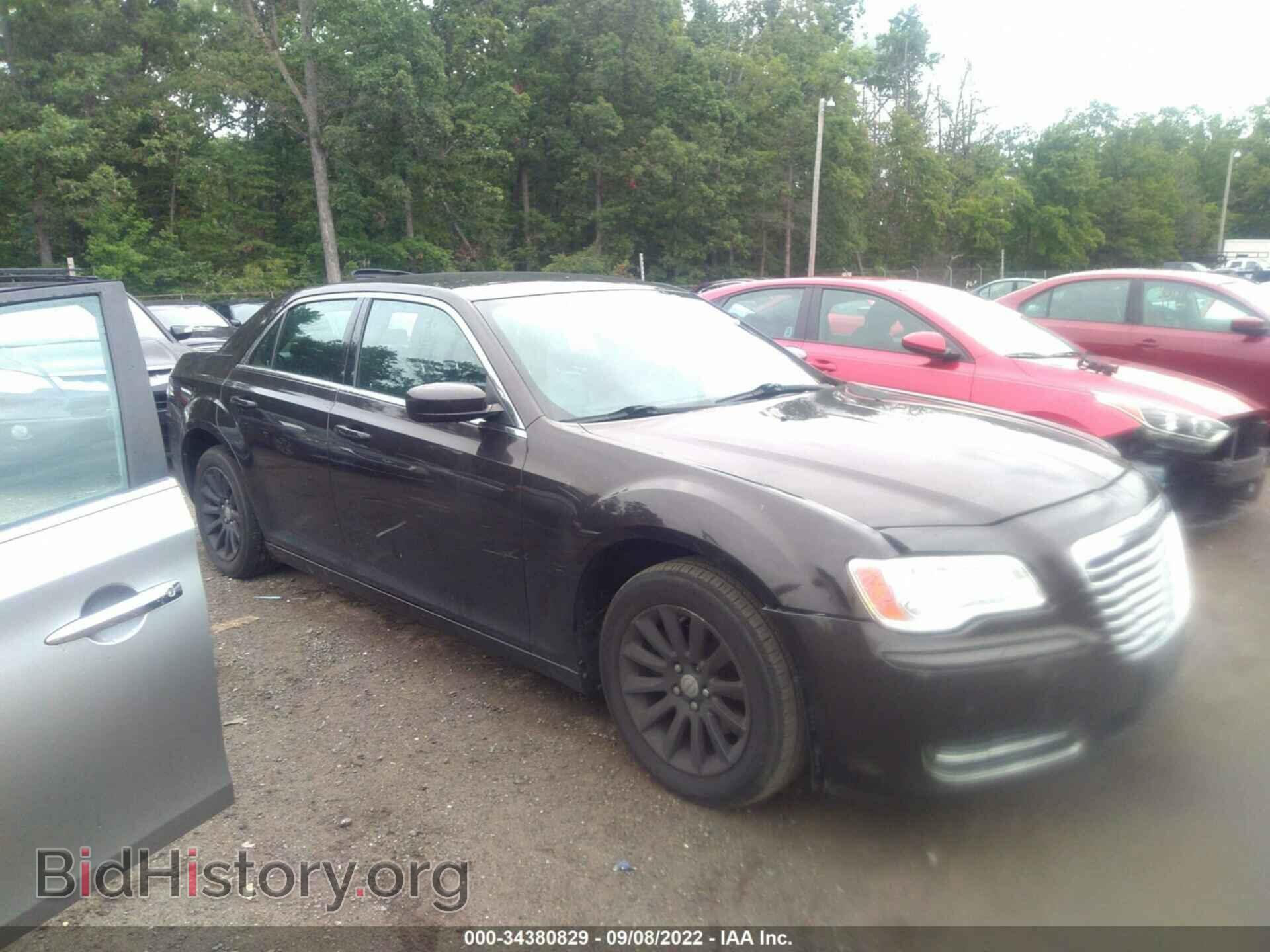 Фотография 2C3CCAAG6DH577790 - CHRYSLER 300 2013