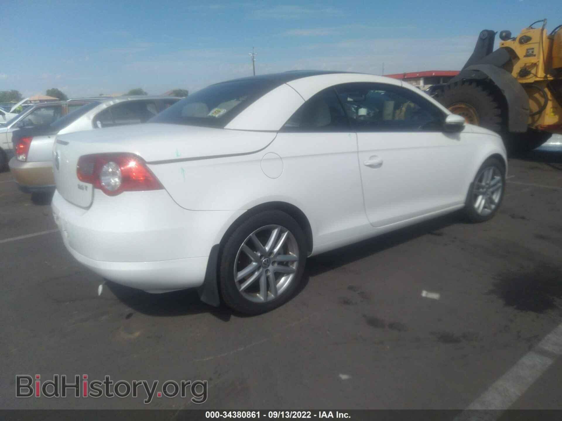 2010 VOLKSWAGEN EOS - VIN: WVWFA7AH9AV009336 - Фото 4