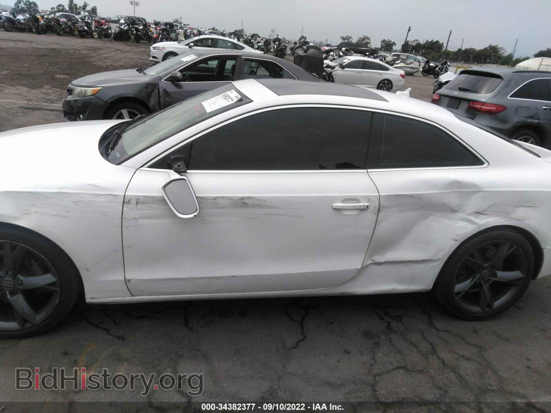 2010 AUDI A5 - VIN: WAULFAFR7AA055612 - Фото 6