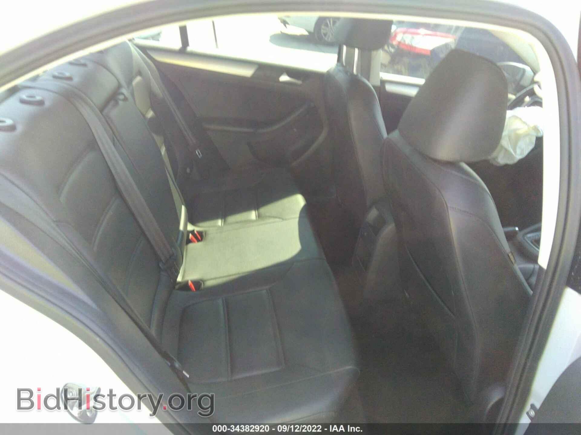 2017 VOLKSWAGEN JETTA - VIN: 3VWDB7AJ1HM411652 - Фото 8