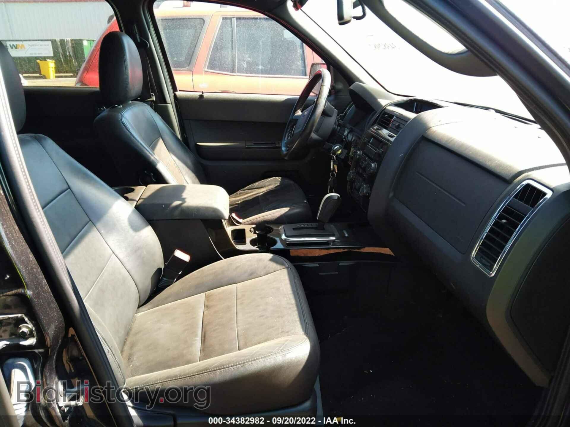 2011 FORD ESCAPE - VIN: 1FMCU9E76BKB60740 - Photo 5