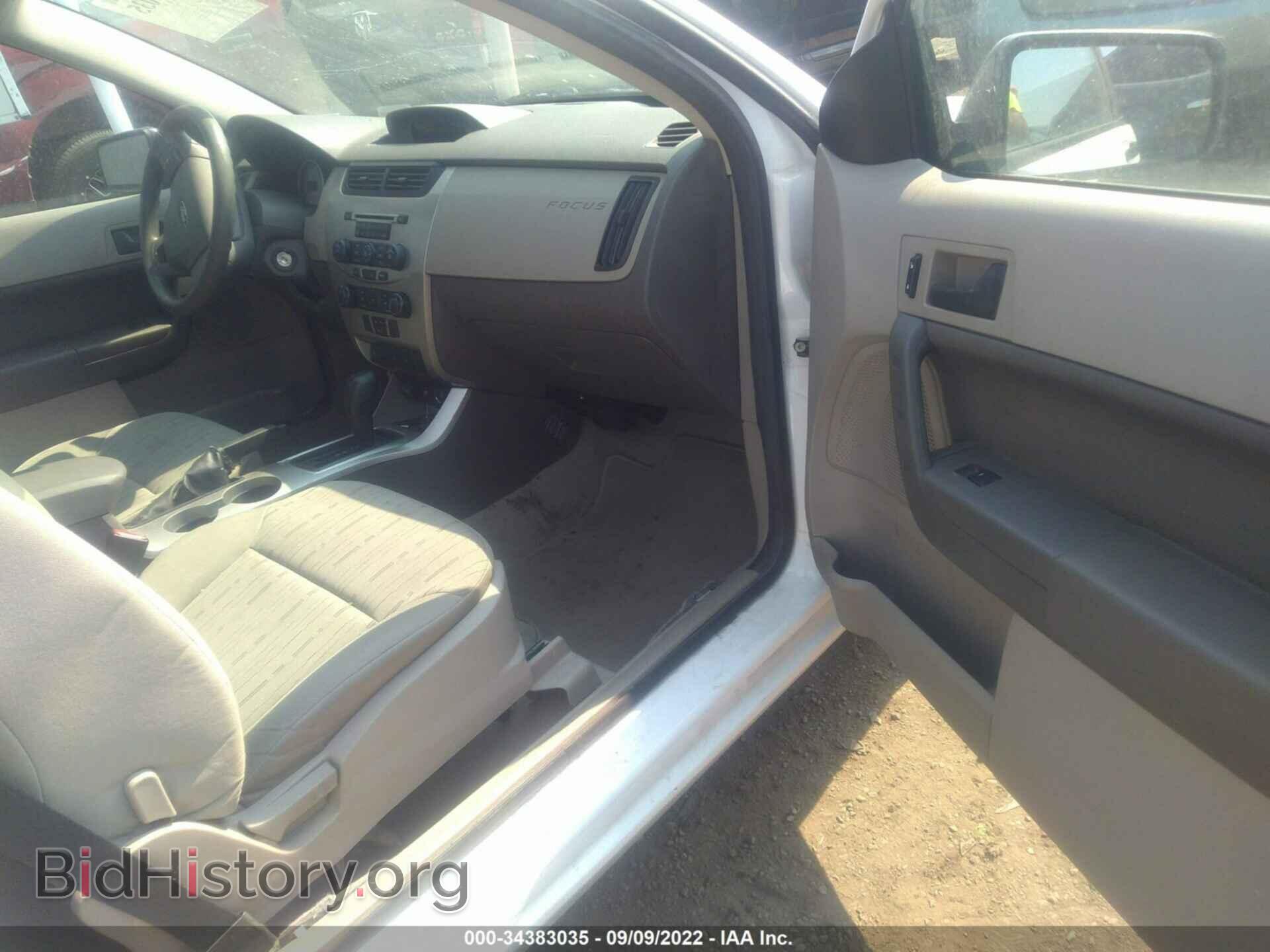 2008 FORD FOCUS - VIN: 1FAHP33N68W180090 - Фото 5