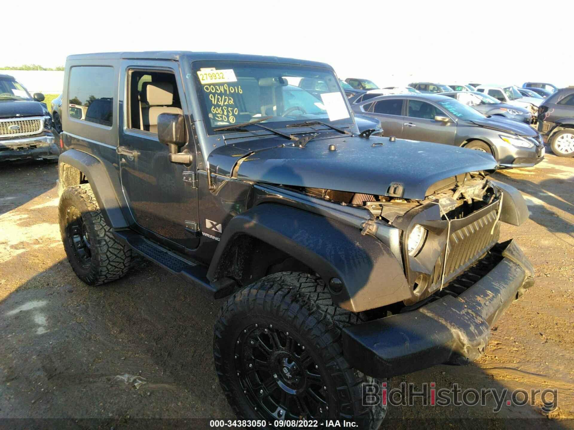 Photo 1J4FA24148L606850 - JEEP WRANGLER 2008