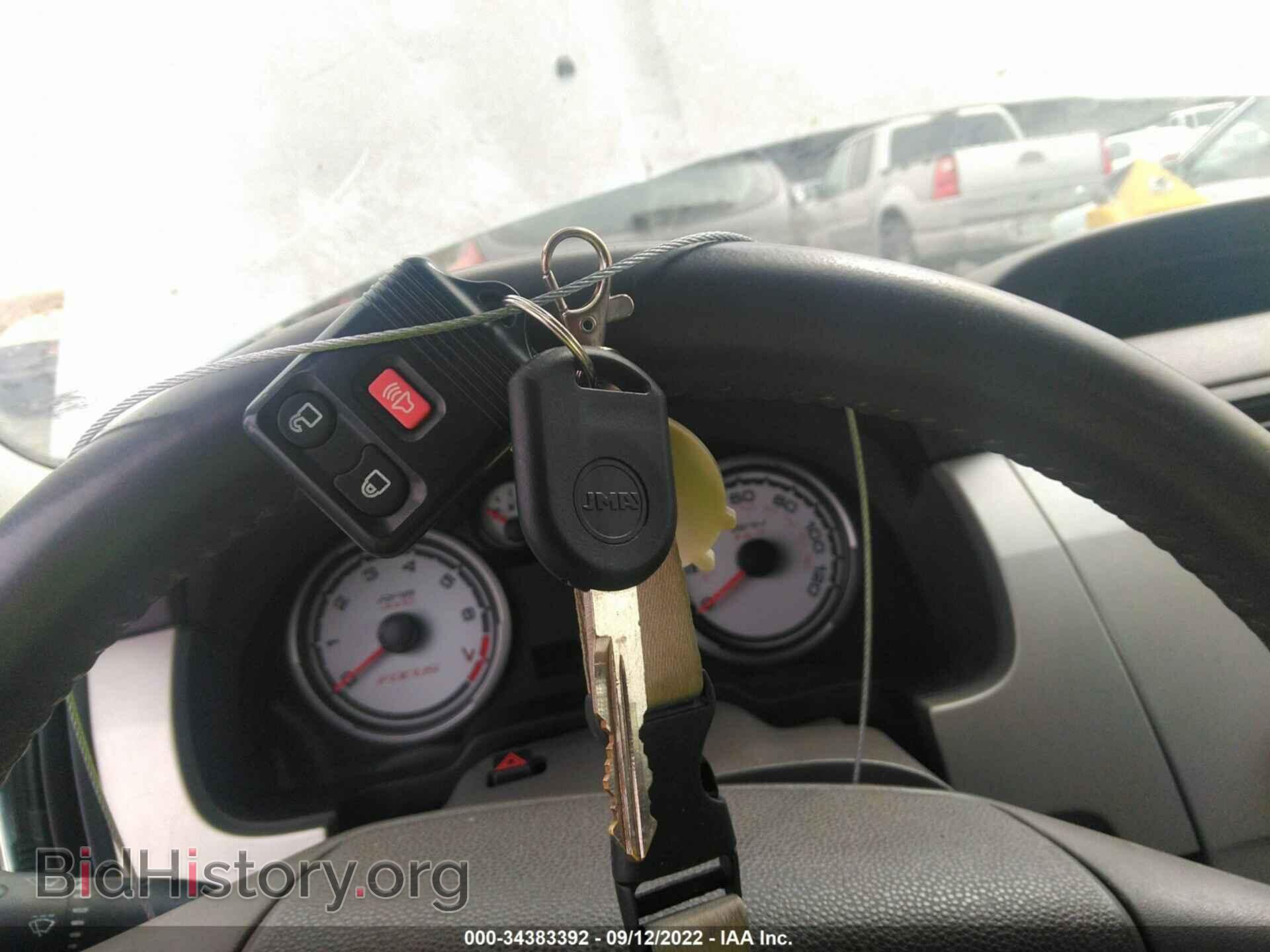 2008 FORD FOCUS - VIN: 1FAHP35N88W106909 - Фото 11