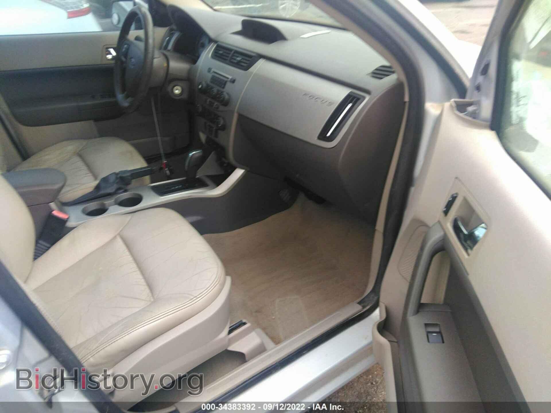 2008 FORD FOCUS - VIN: 1FAHP35N88W106909 - Фото 5