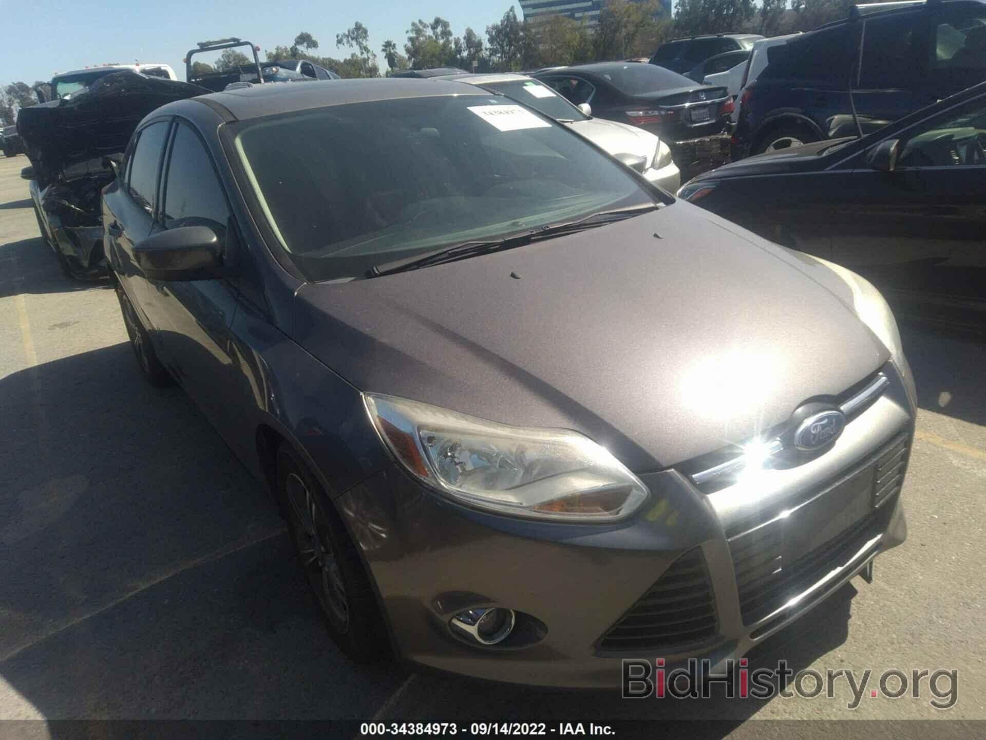 Photo 1FAHP3F28CL206328 - FORD FOCUS 2012