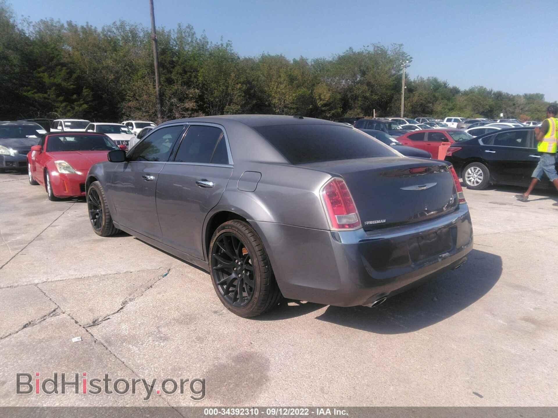 2011 CHRYSLER 300 - VIN: 2C3CA5CGXBH598469 - Фото 3